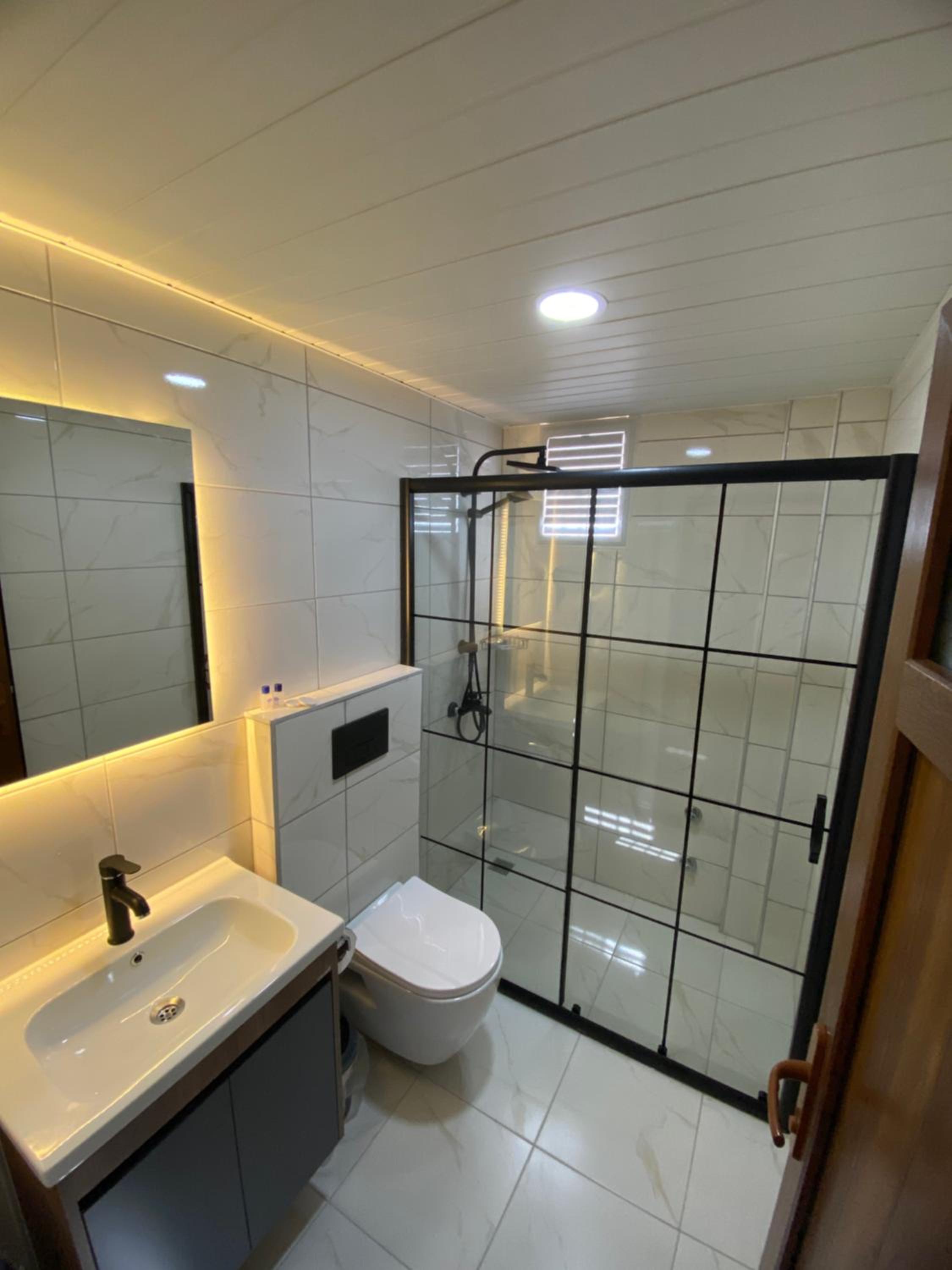 One-Bedroom Apartment (4 Adults) - Photo 9