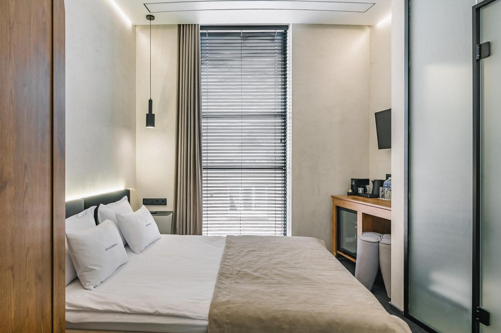 Large Double Room