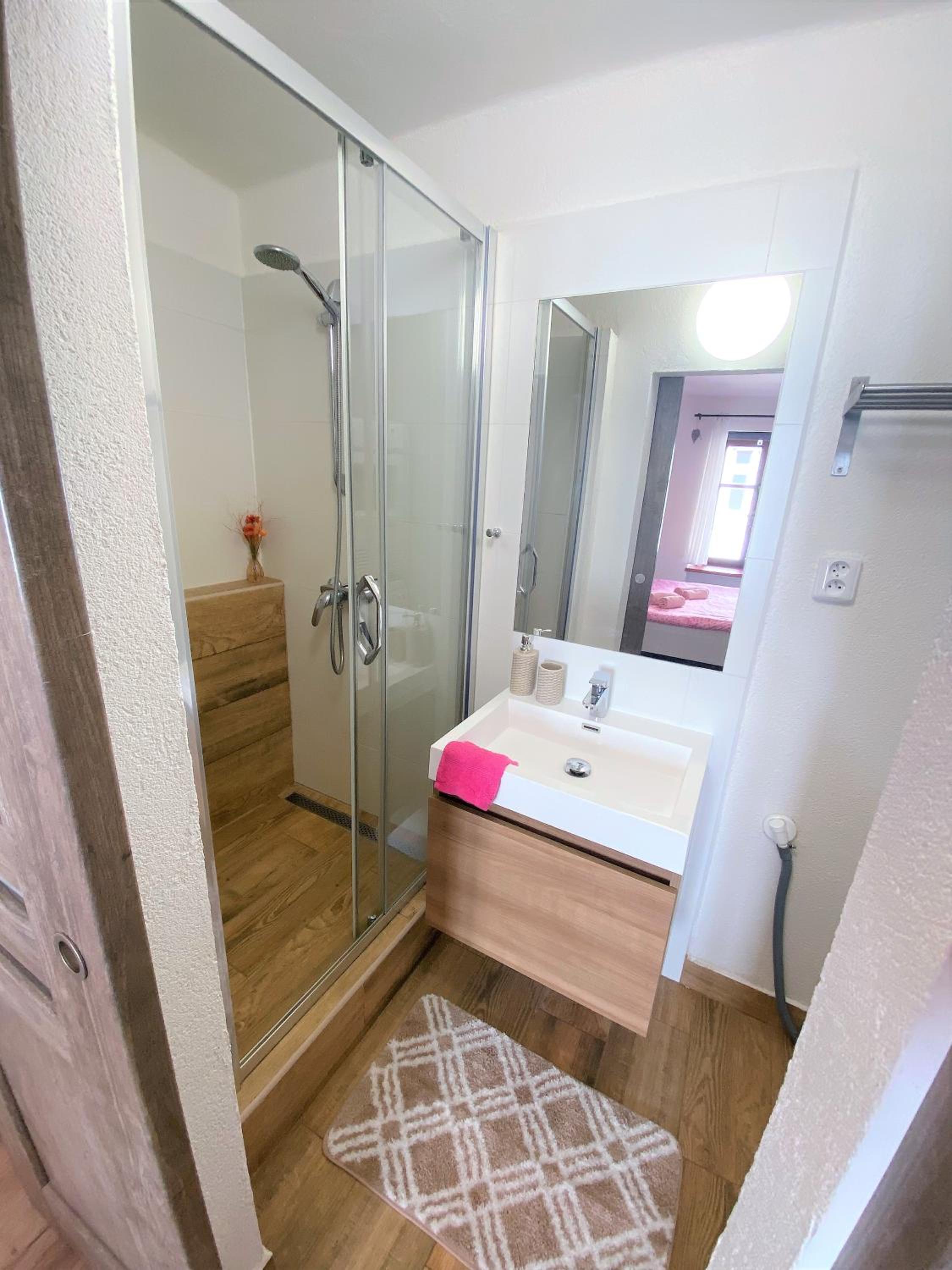 Apartment - Photo 2