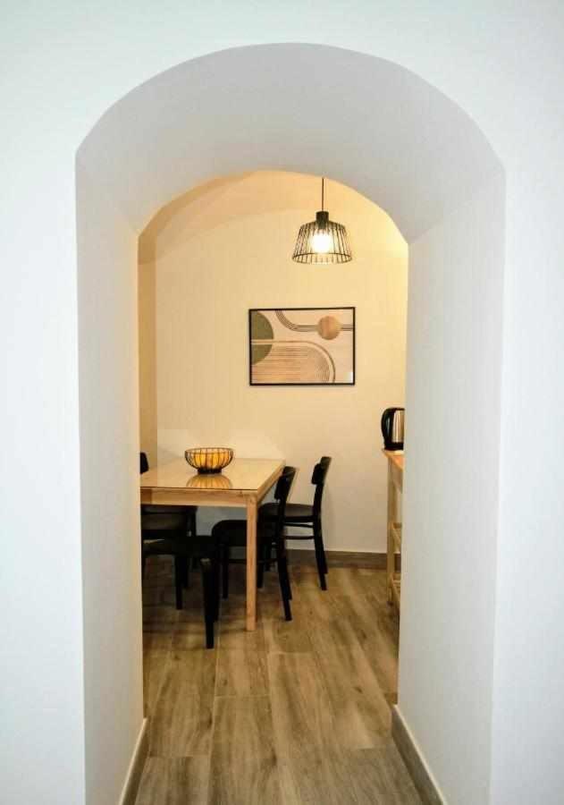 Two-Bedroom Apartment - Photo 2
