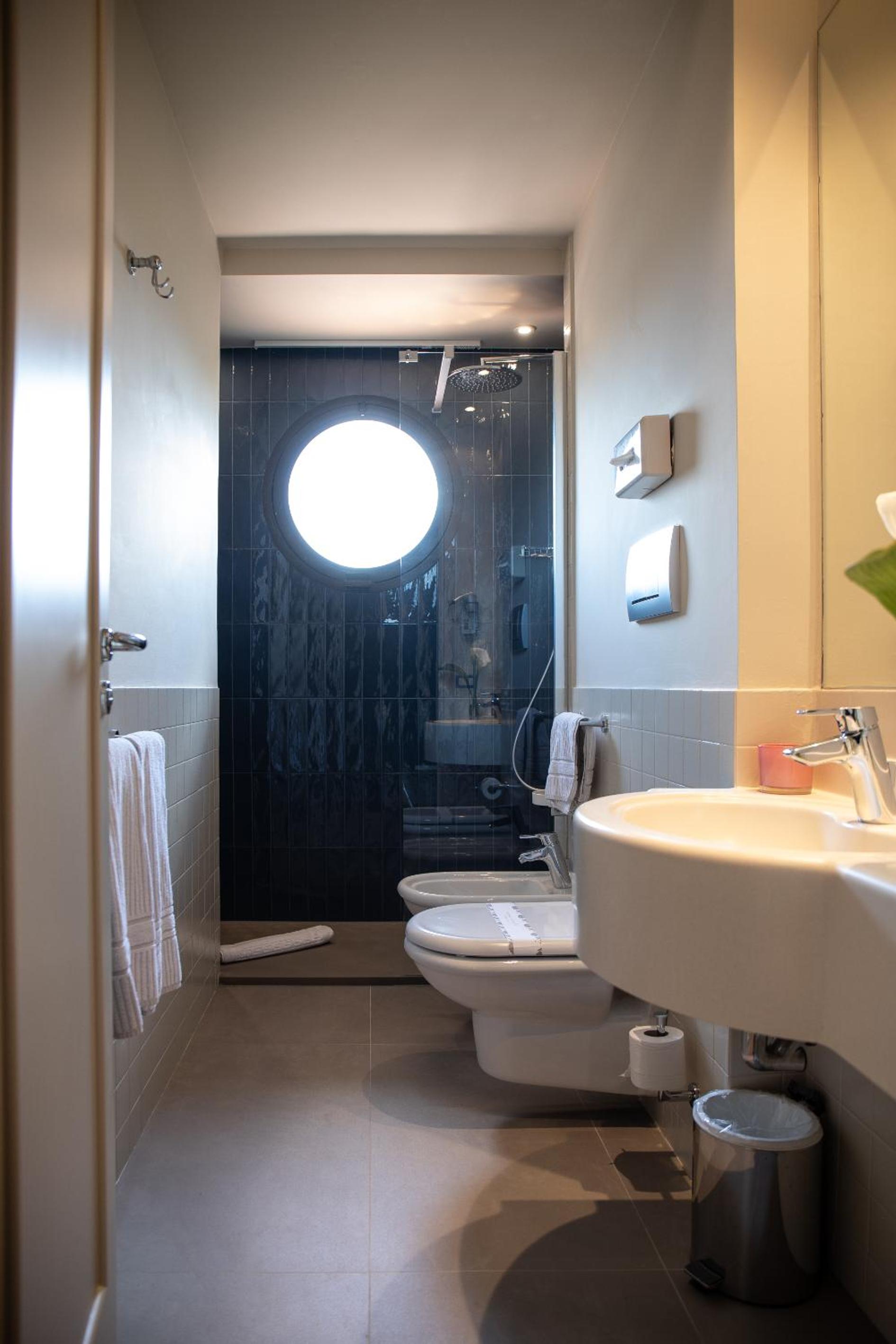 Superior Double Room - Photo 3