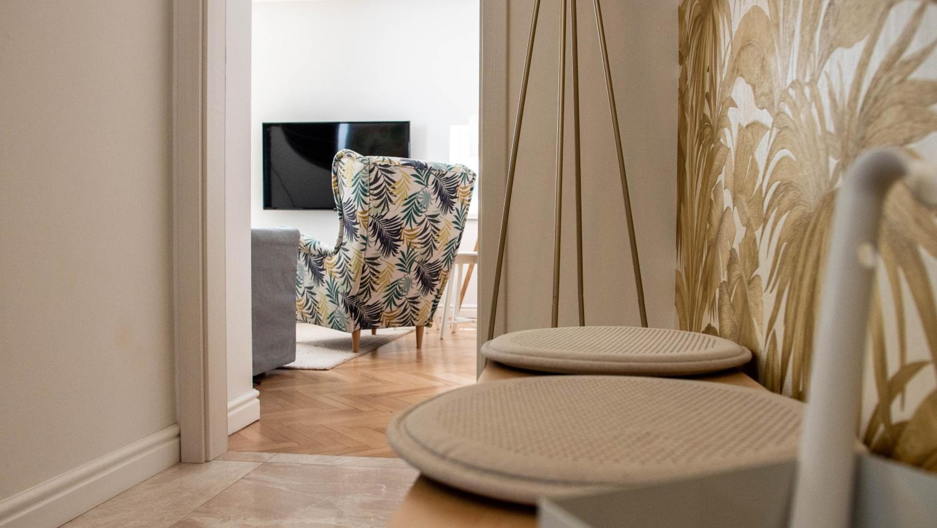 One-Bedroom Apartment - Photo 1