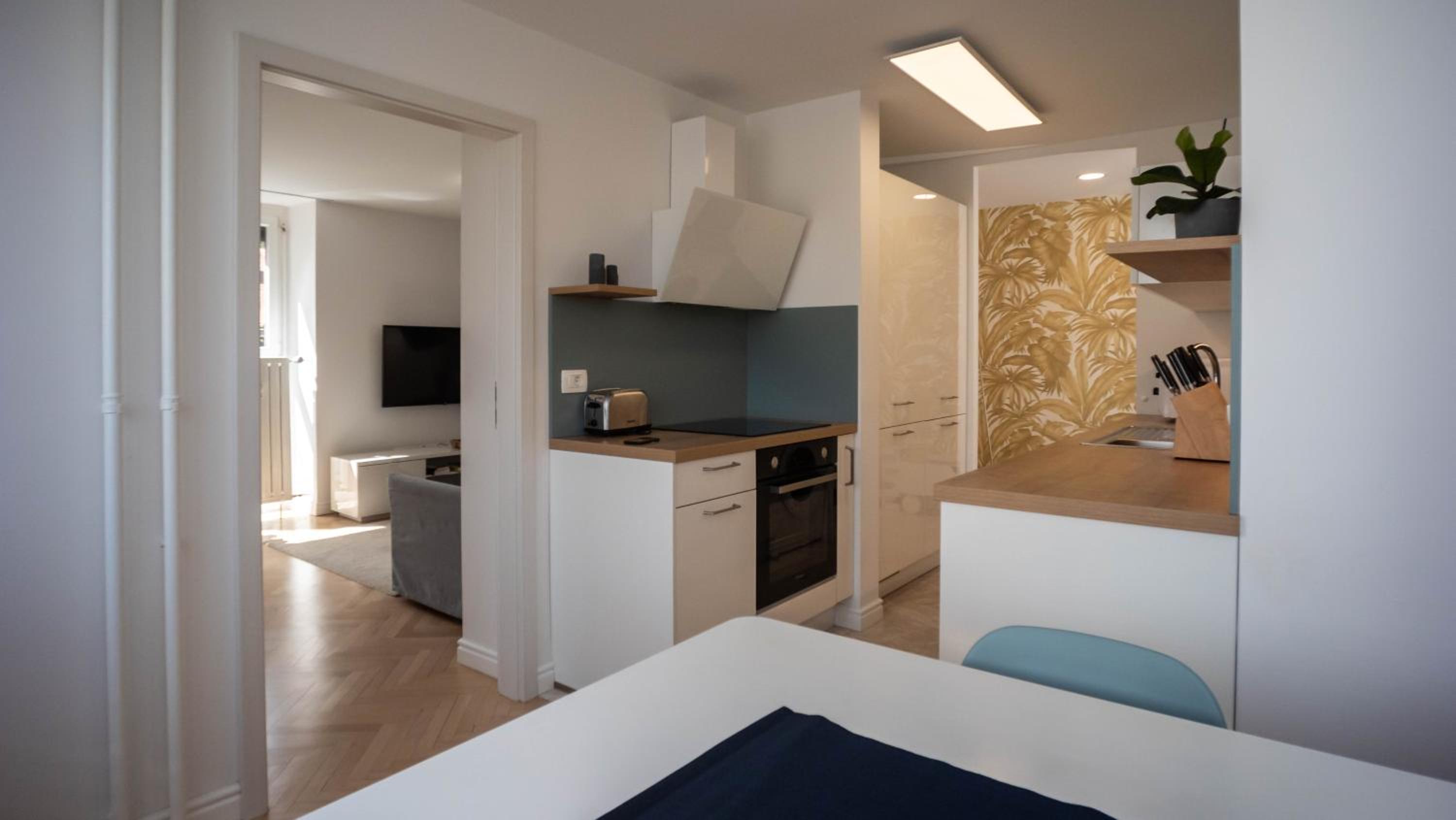 One-Bedroom Apartment - Photo 3