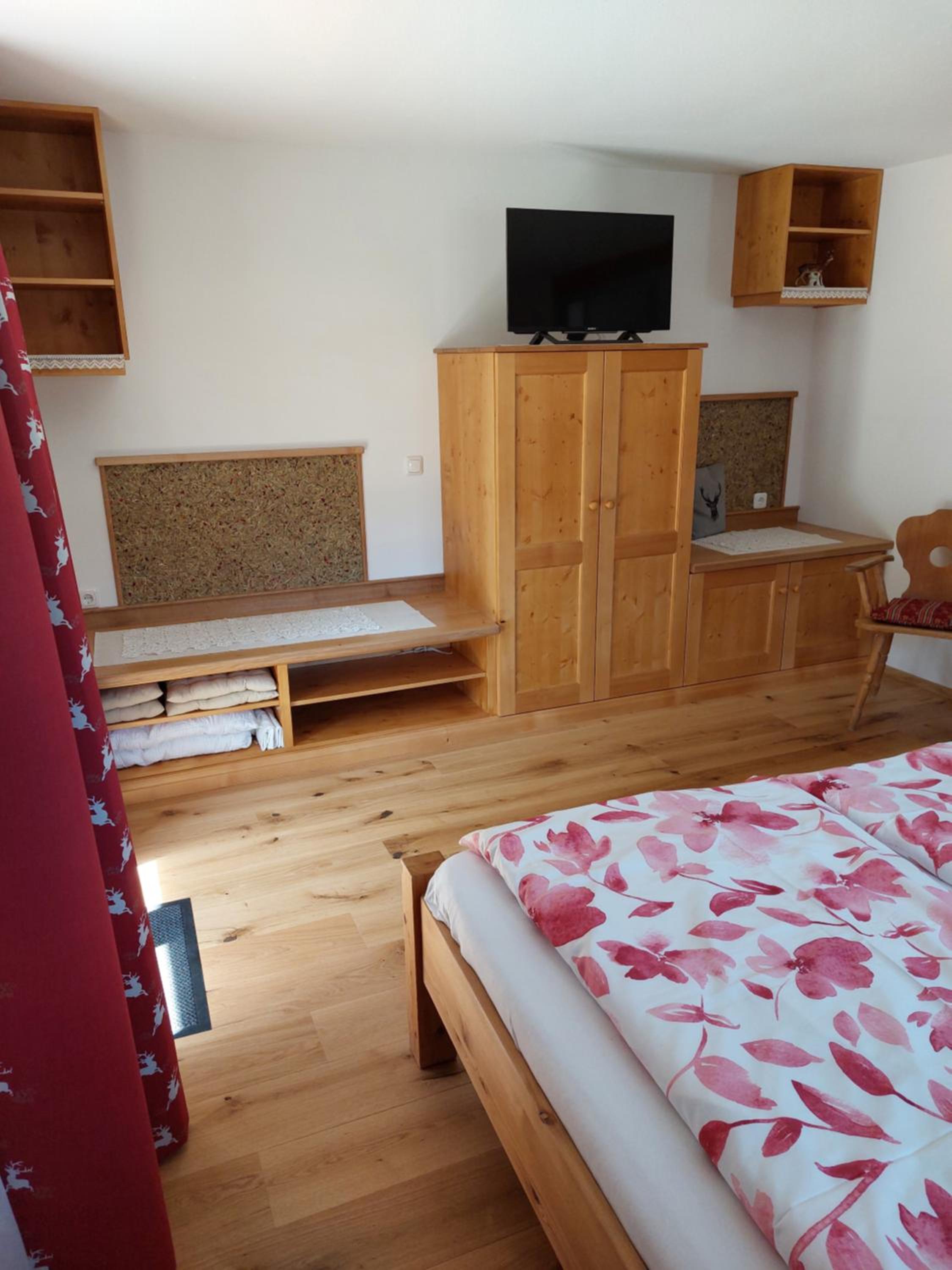 Deluxe Double Room with Mountain View photo 3