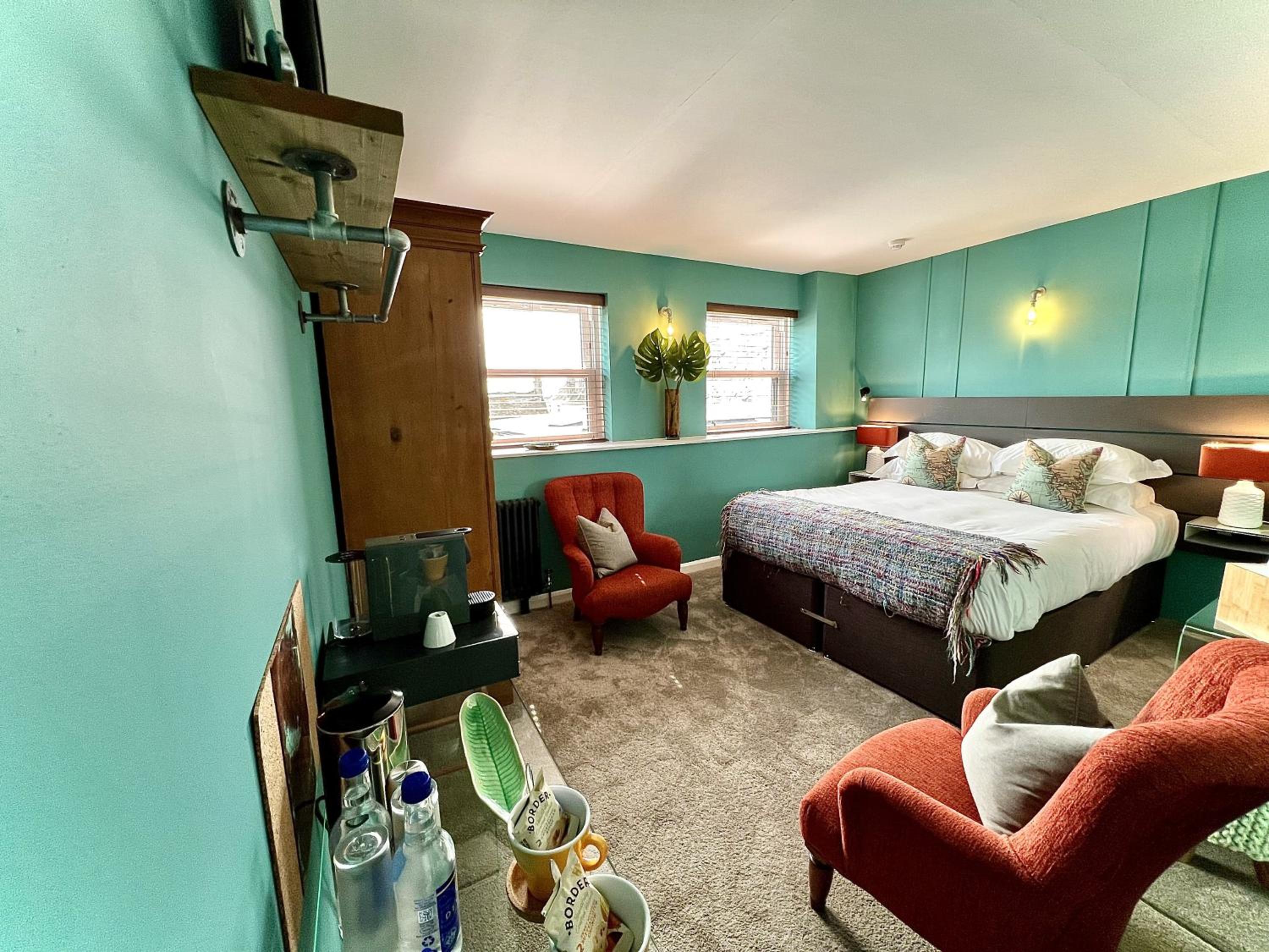 Superior King or Twin Room photo 3