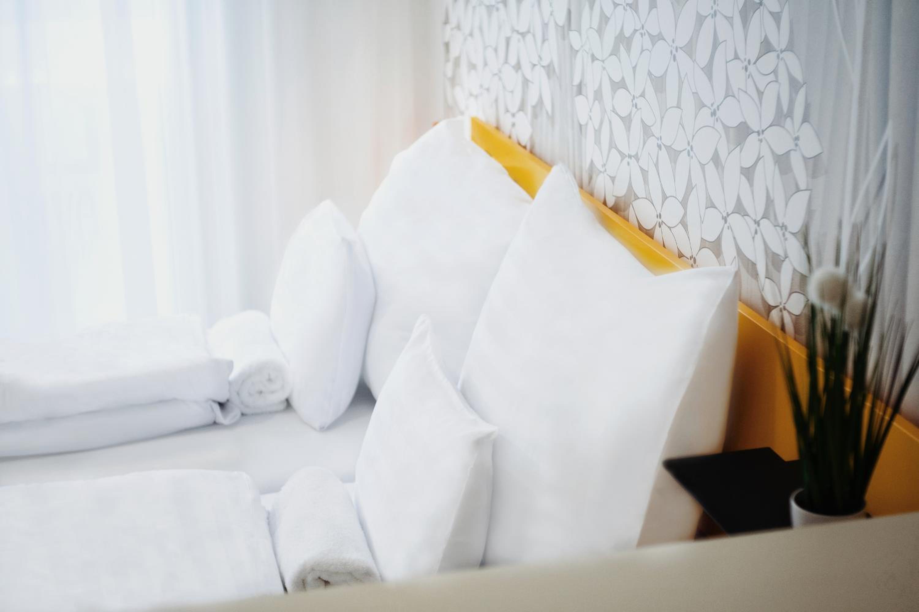 Standard Double or Twin Room - Photo 5