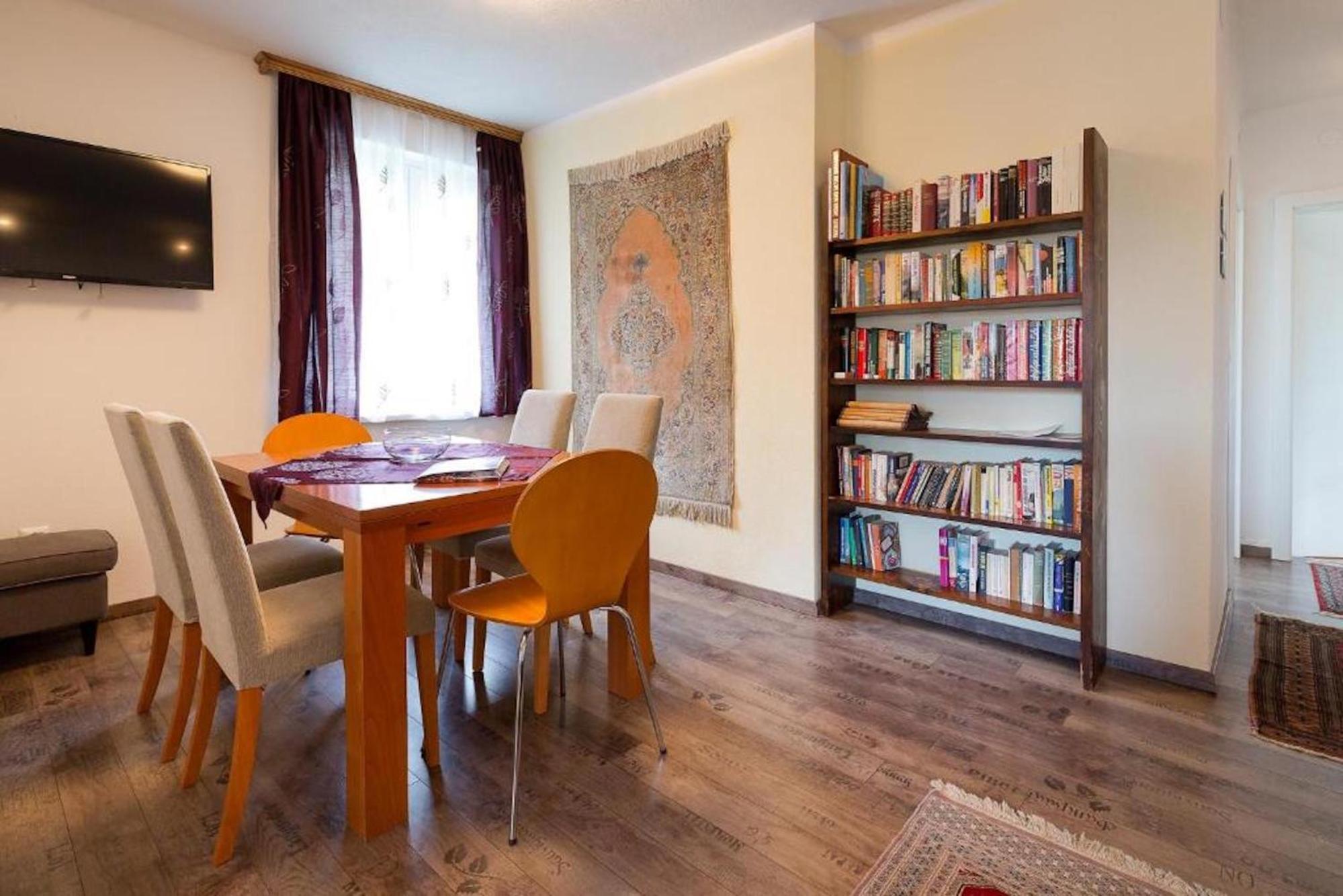 Three-Bedroom Premium Apartment with Balcony photo 3