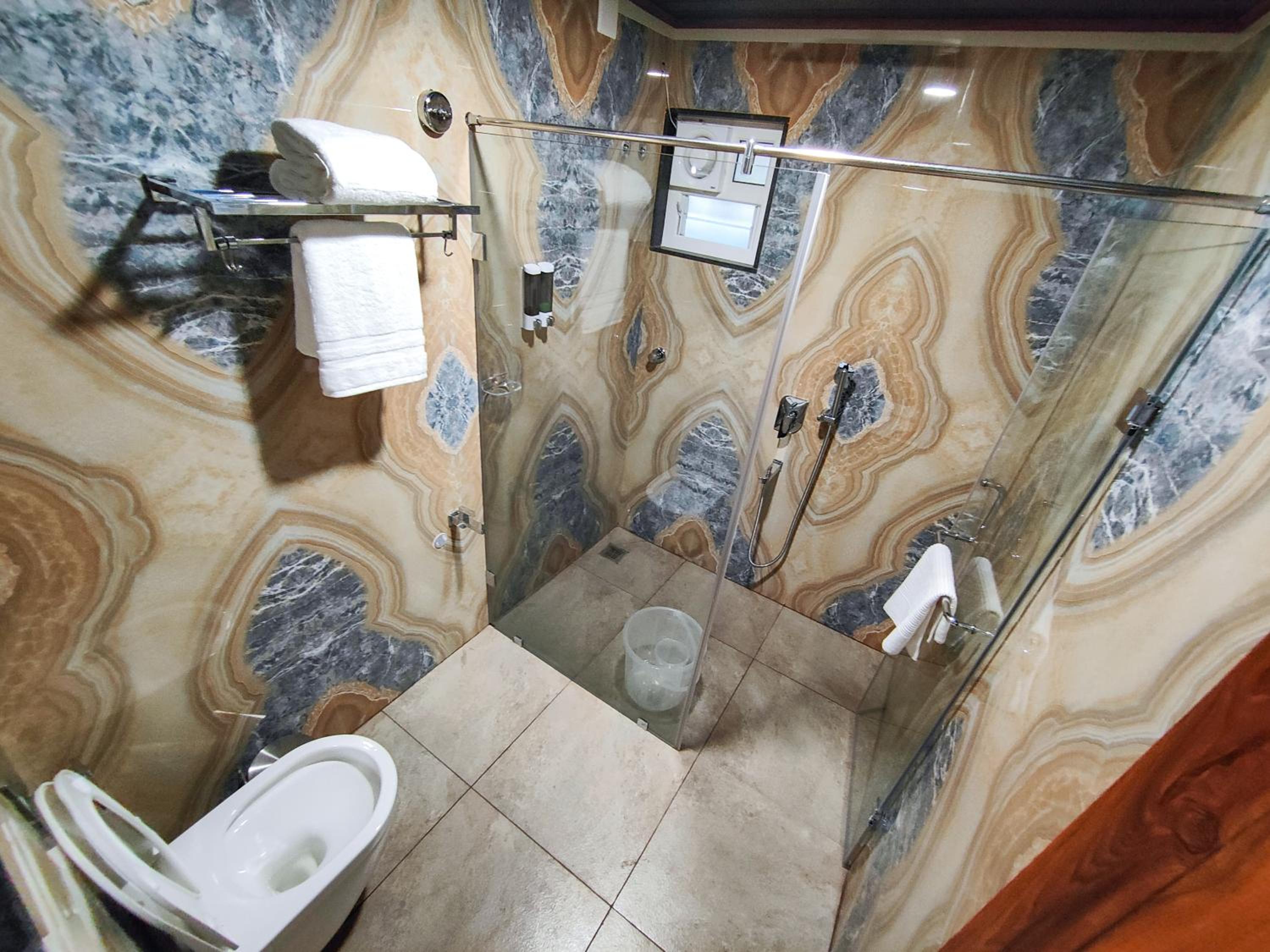 Deluxe Double Room - Photo 3