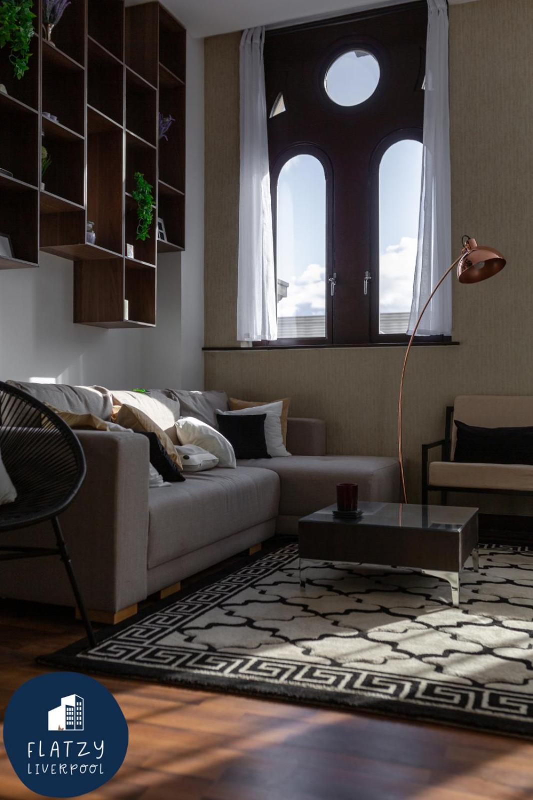Three-Bedroom Apartment - Photo 7