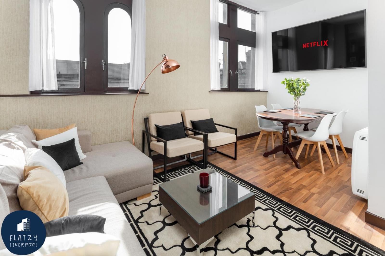 Three-Bedroom Apartment - Photo 8