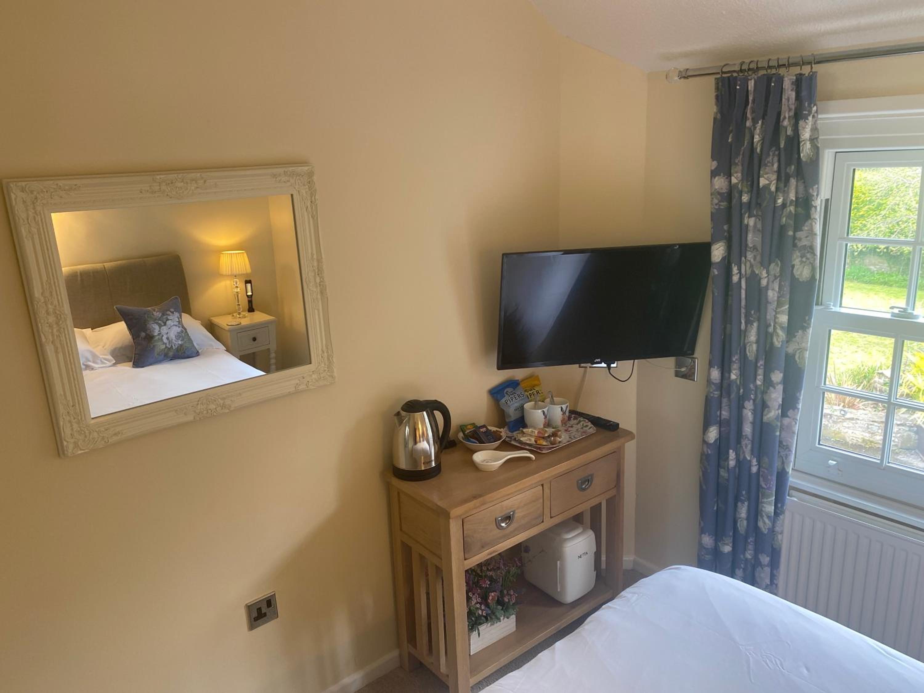 Standard Double Room photo 3
