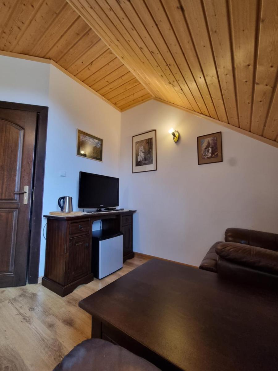 King Room with Mountain View photo 3