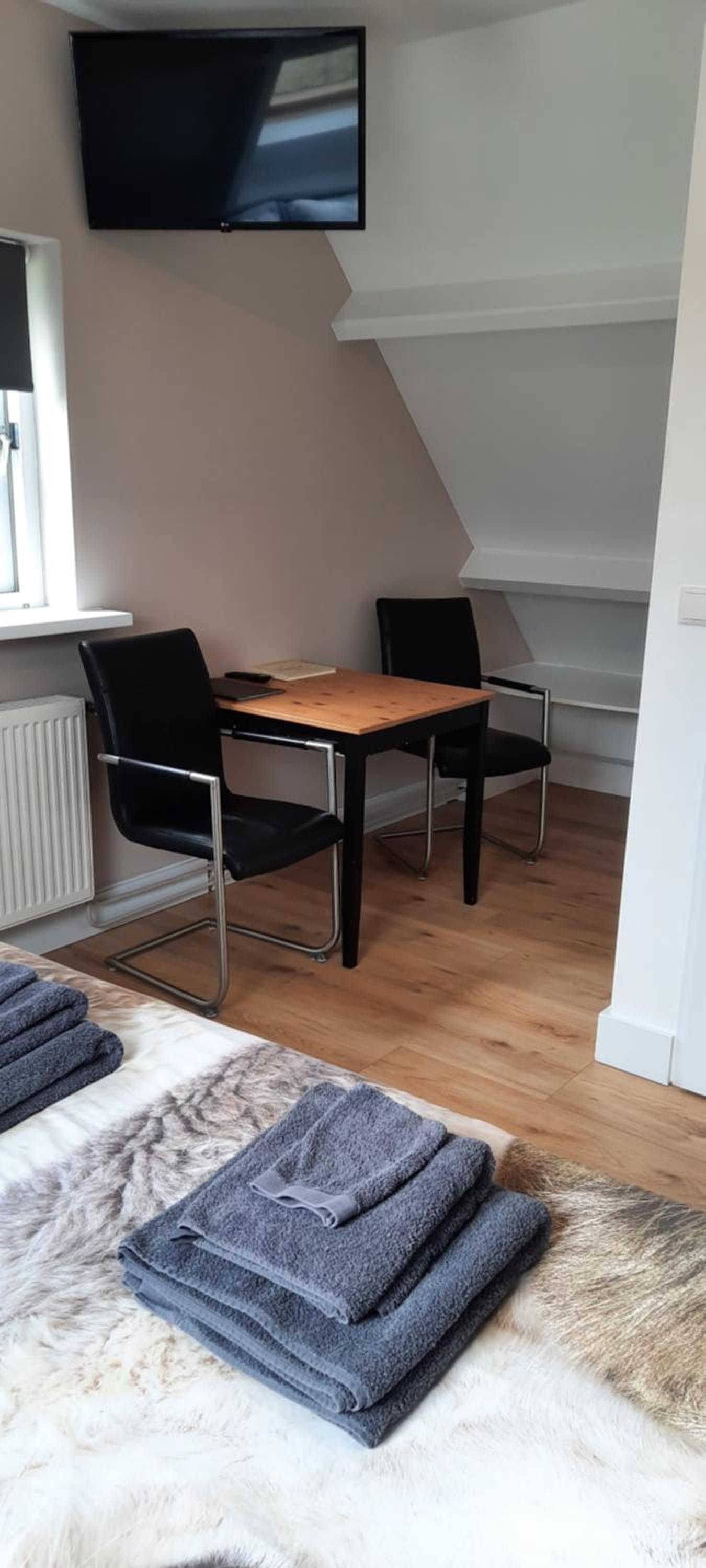 Double Room with Private Bathroom - Photo 1