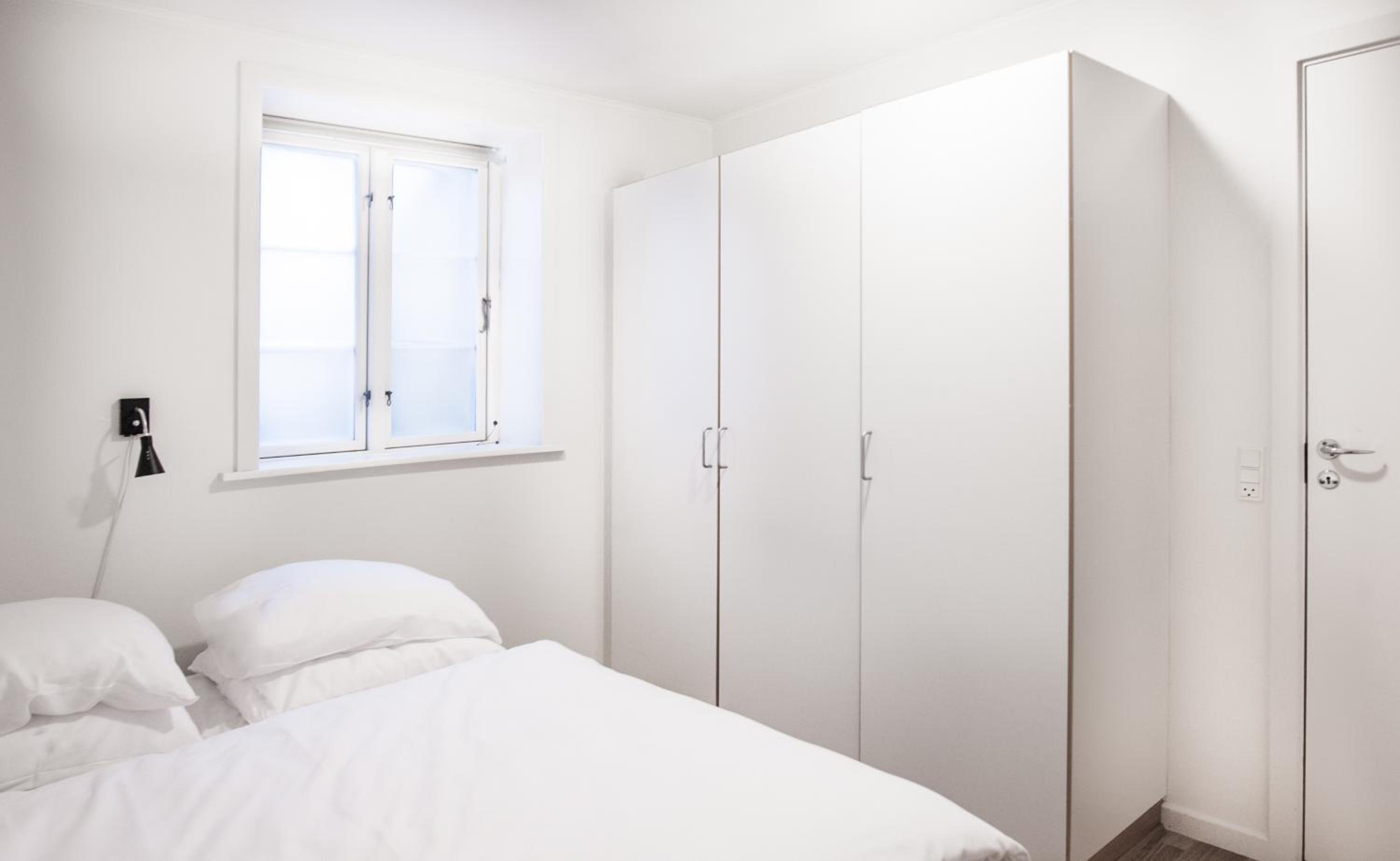 One-Bedroom Apartment - Photo 4