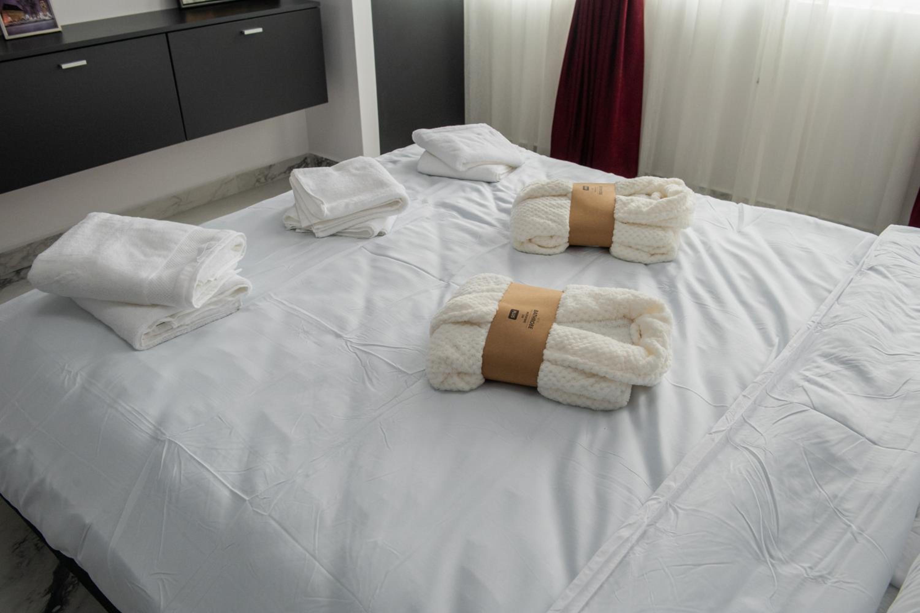 One-Bedroom Apartment - Photo 25