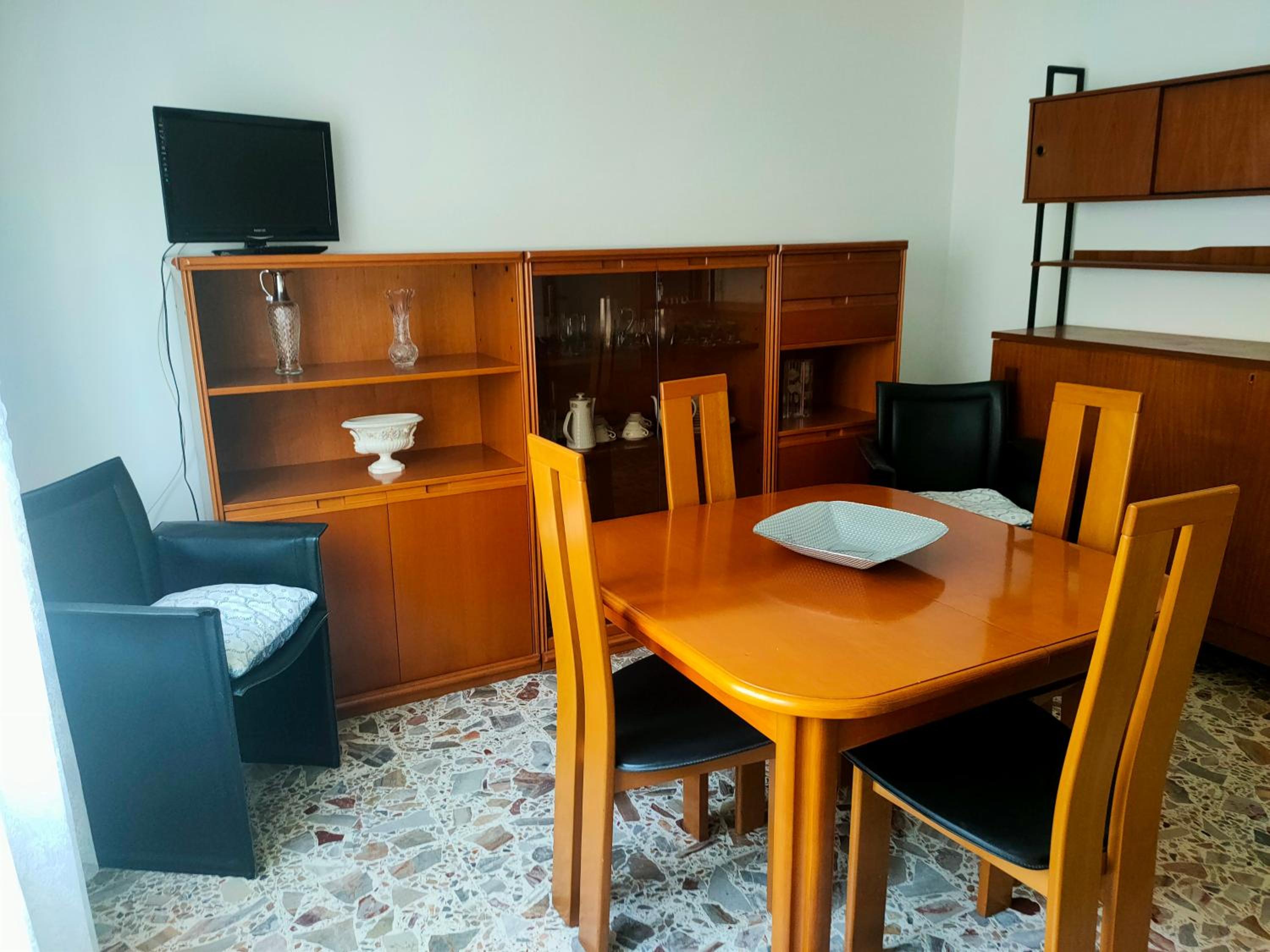 Apartment photo 2