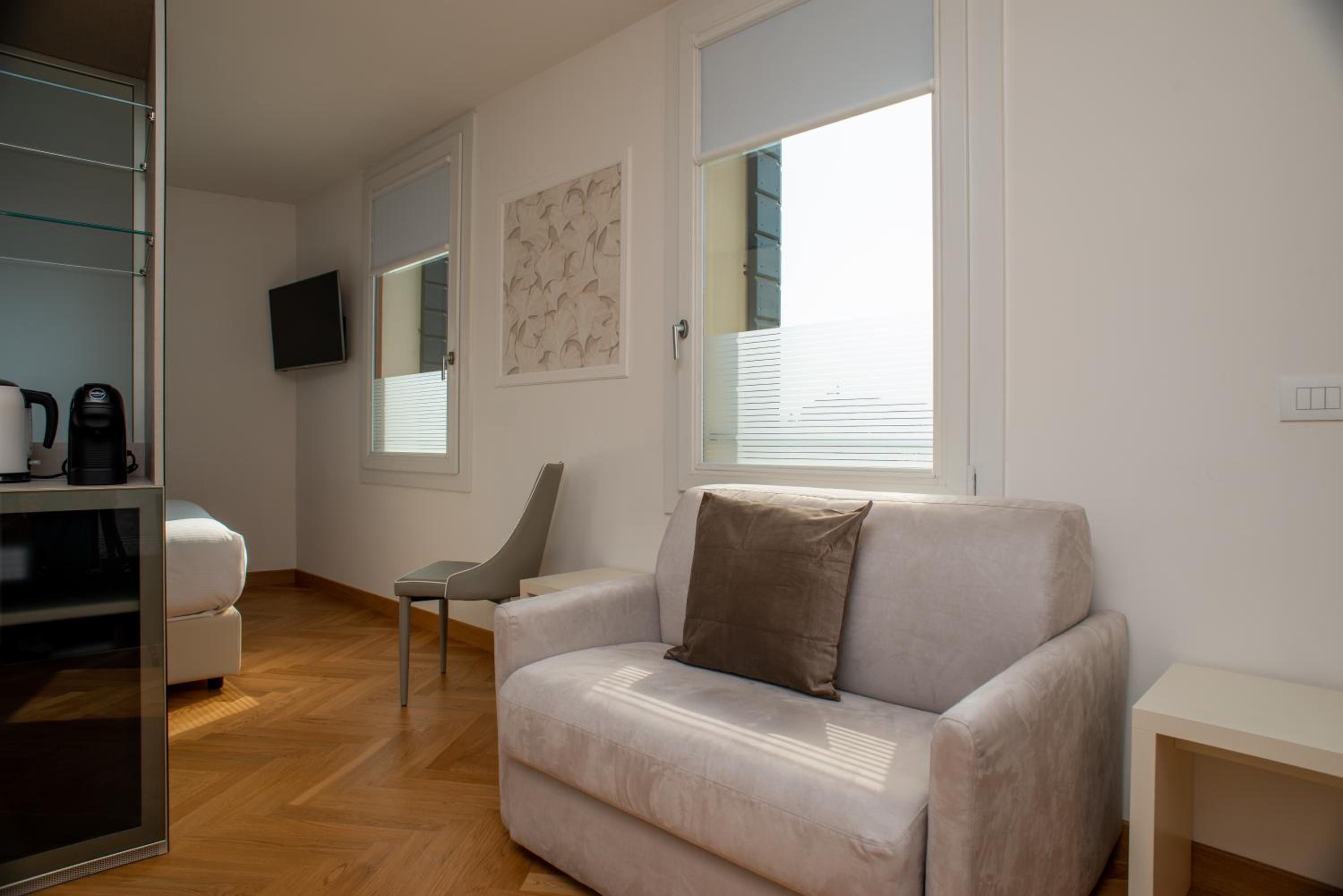 Junior Suite - Photo 12