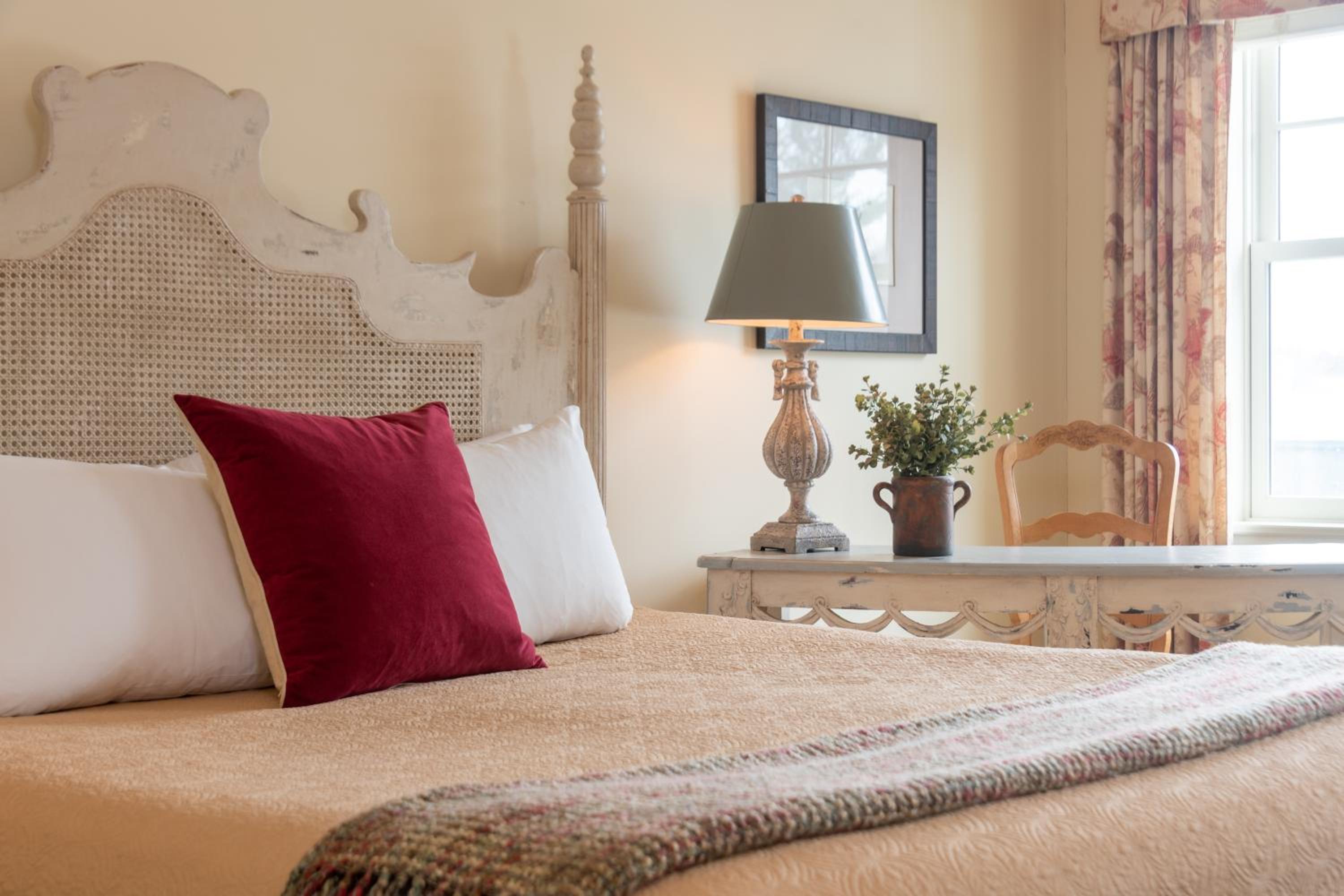 Deluxe King Room photo 3