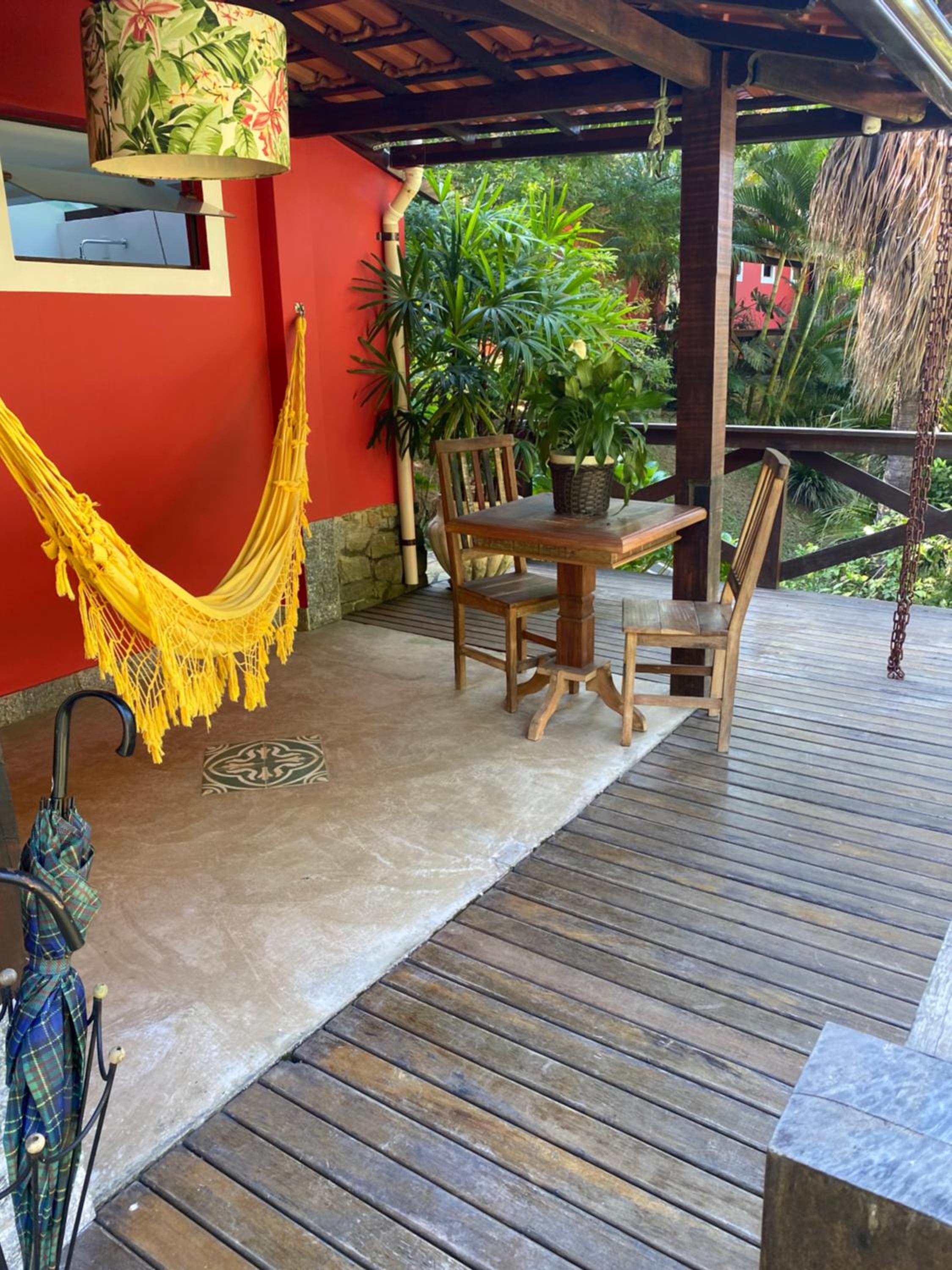 Bungalow with Garden View - Photo 4