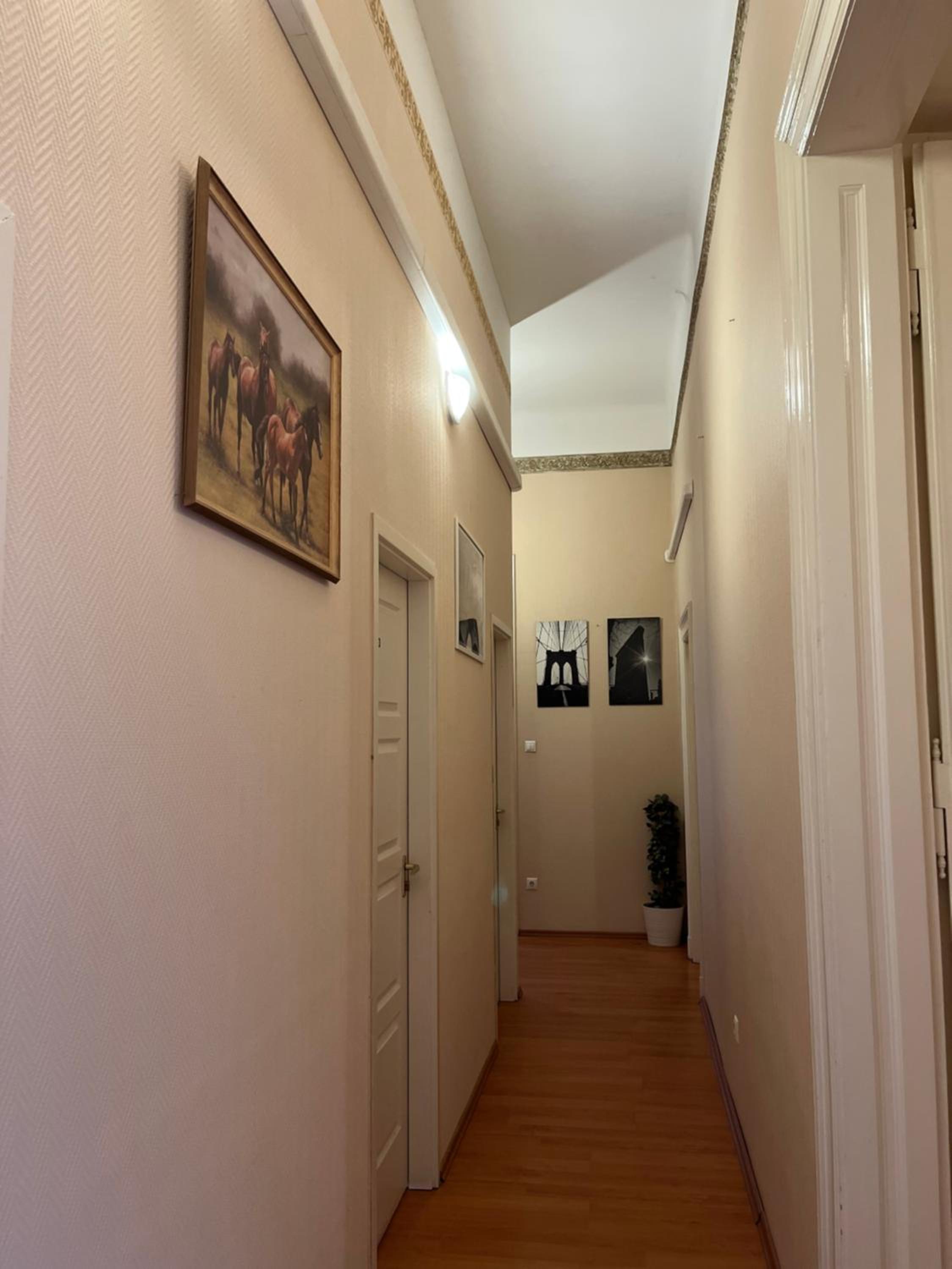 Double Room with Street View - Photo 9