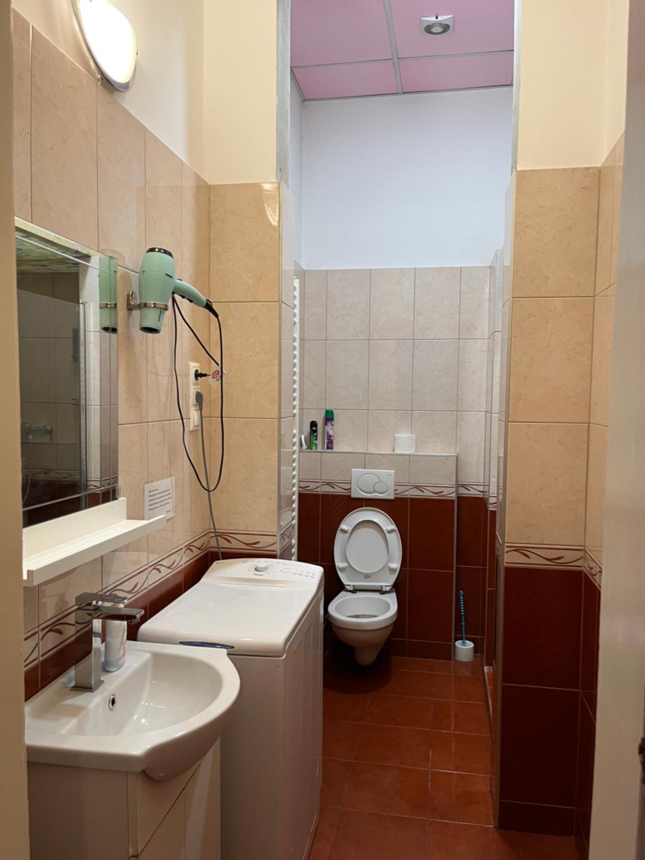 Double Room with Street View - Photo 2