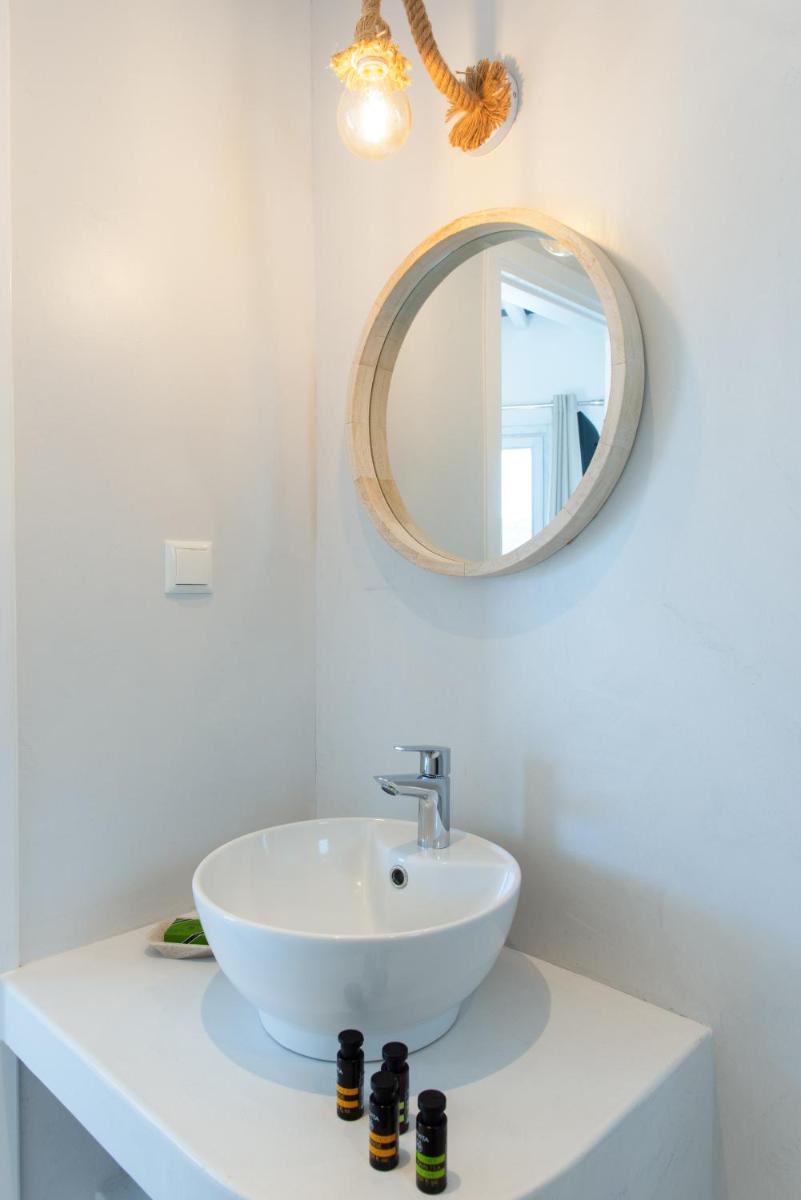 One-Bedroom Suite photo 3