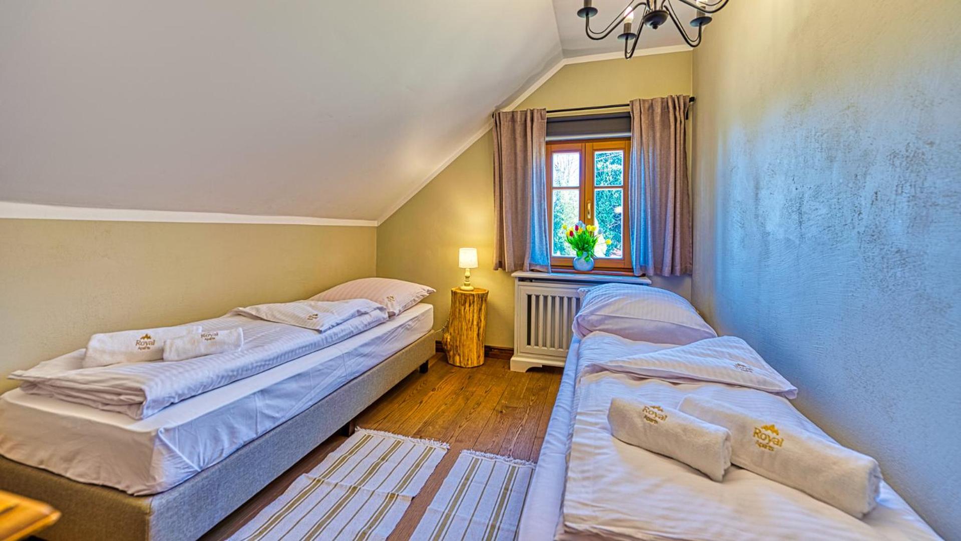 Two-Bedroom Apartment - Photo 9