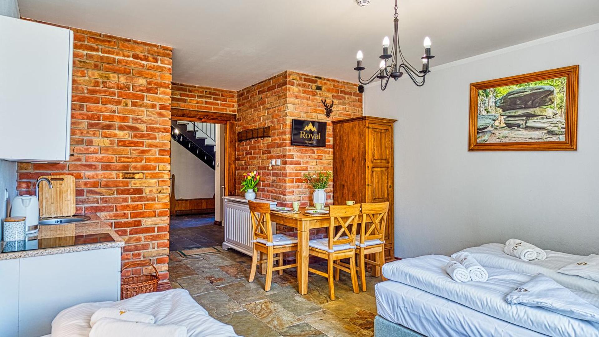 Triple Room with Private Bathroom - Photo 1