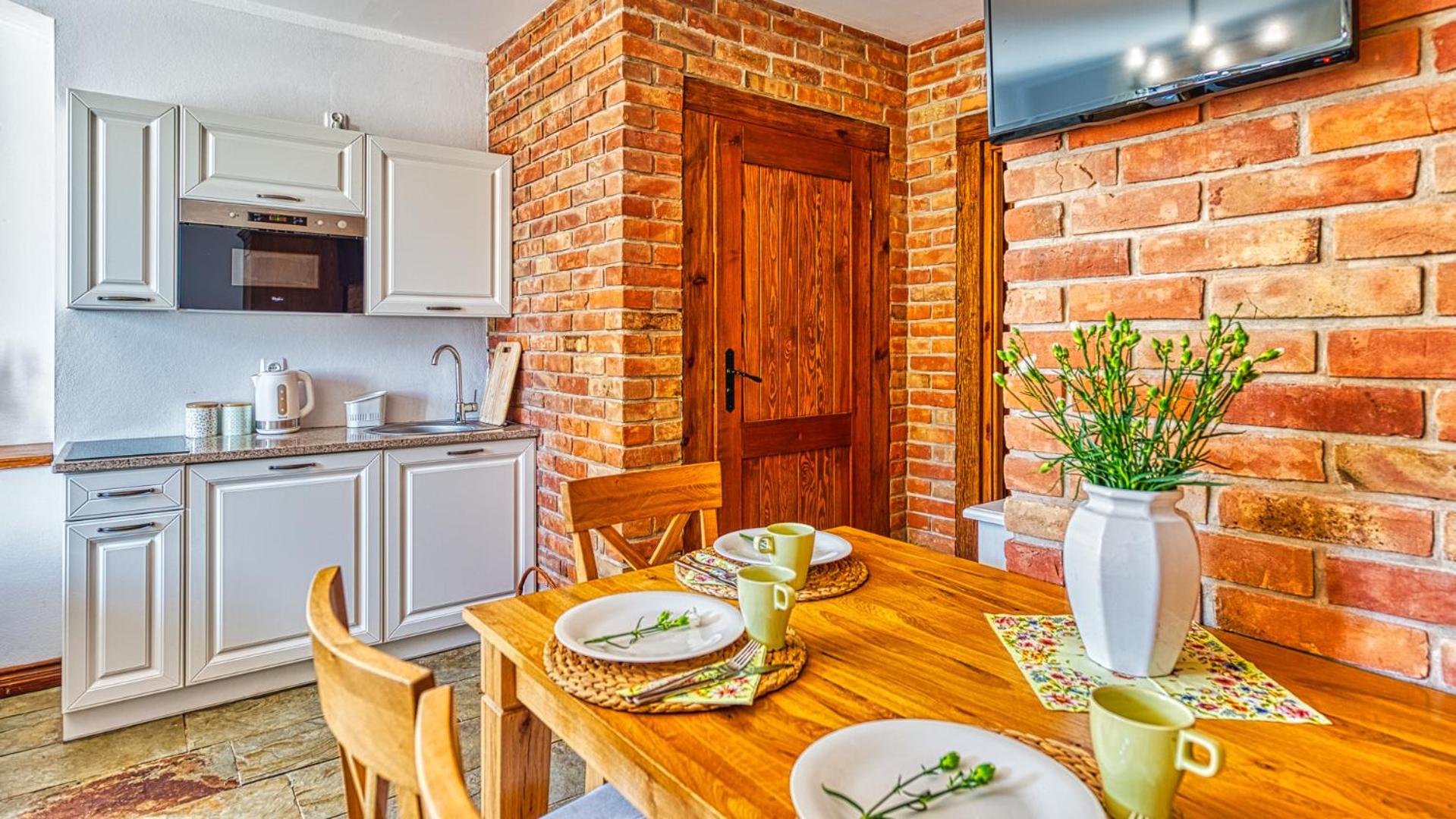 Triple Room with Private Bathroom - Photo 9