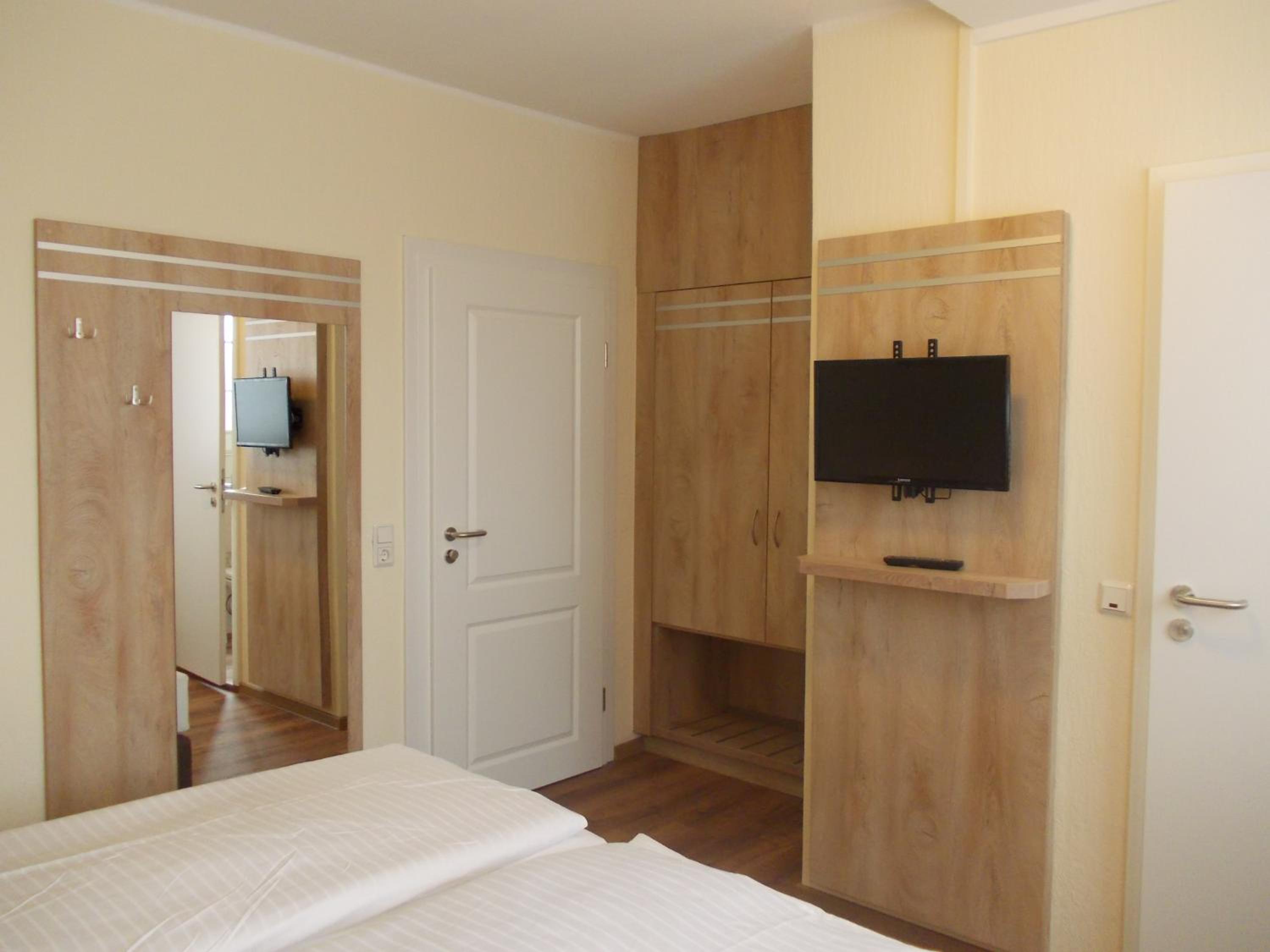 Standard Double Room - Photo 1