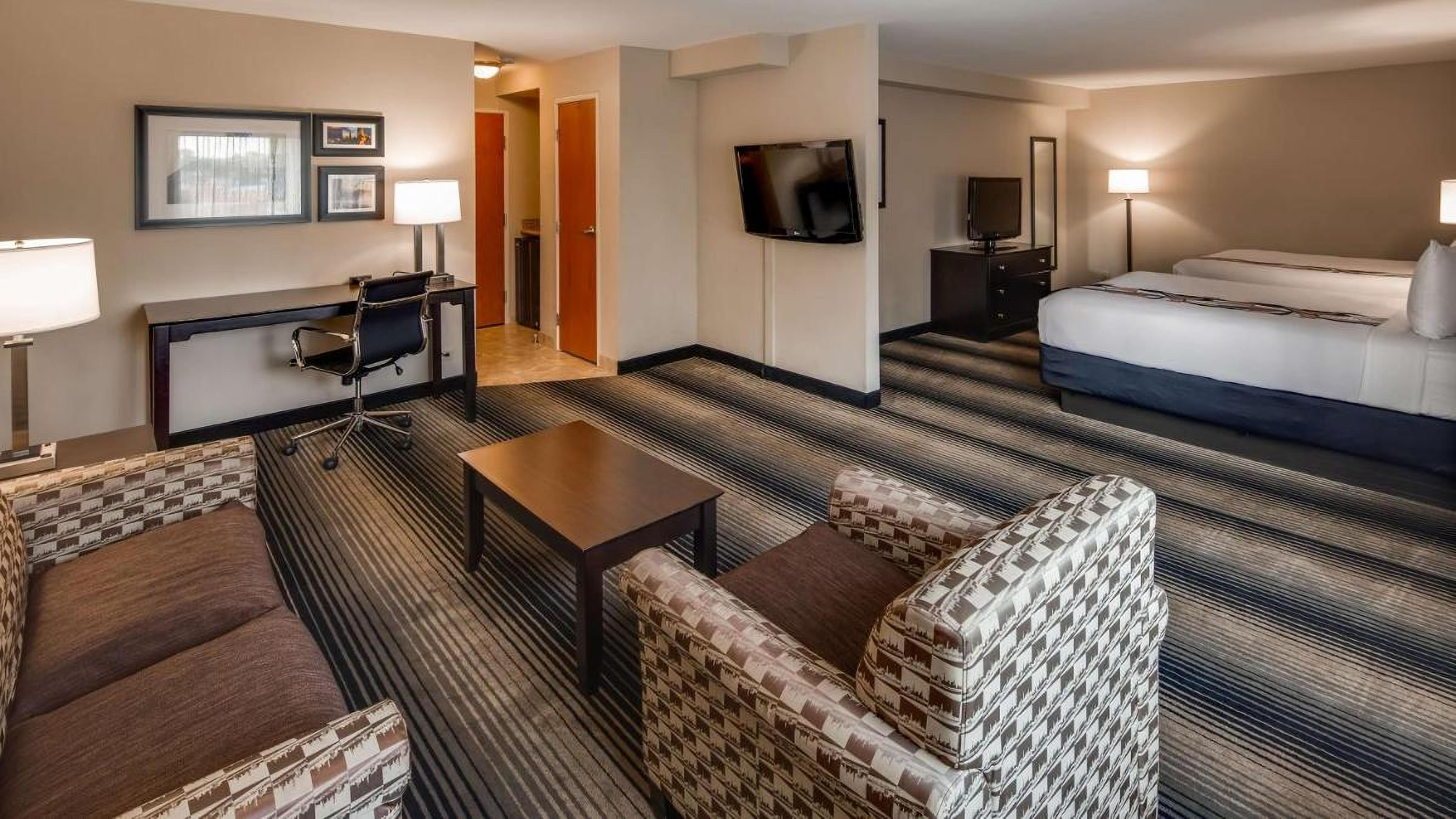 Executive Queen Room with Two Queen Beds - Non-Smoking