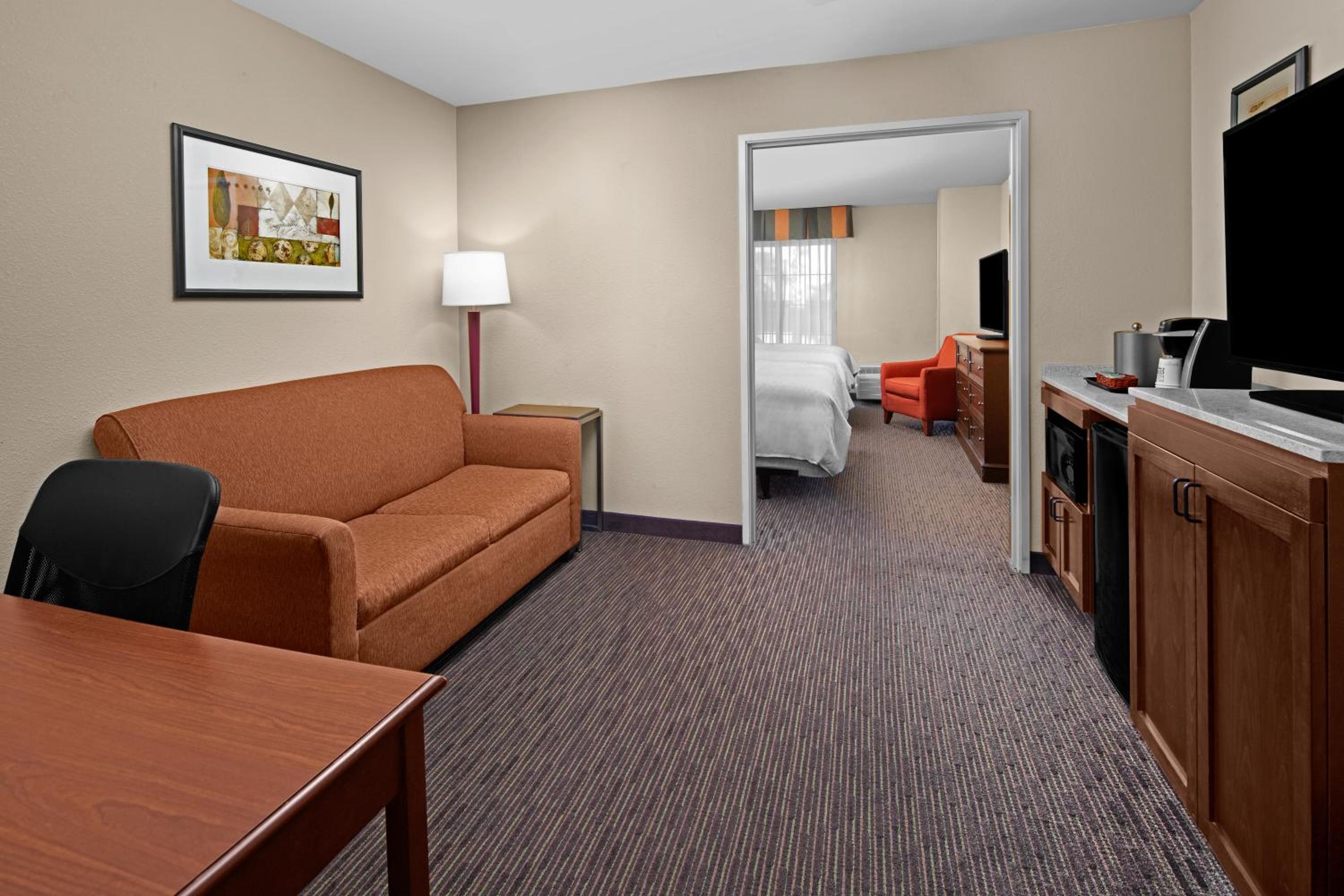 Suite With Two Queen Beds And Balcony - Photo 1