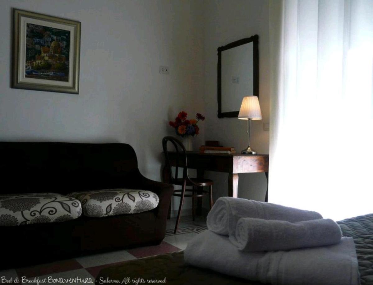 Large Double Room photo 2