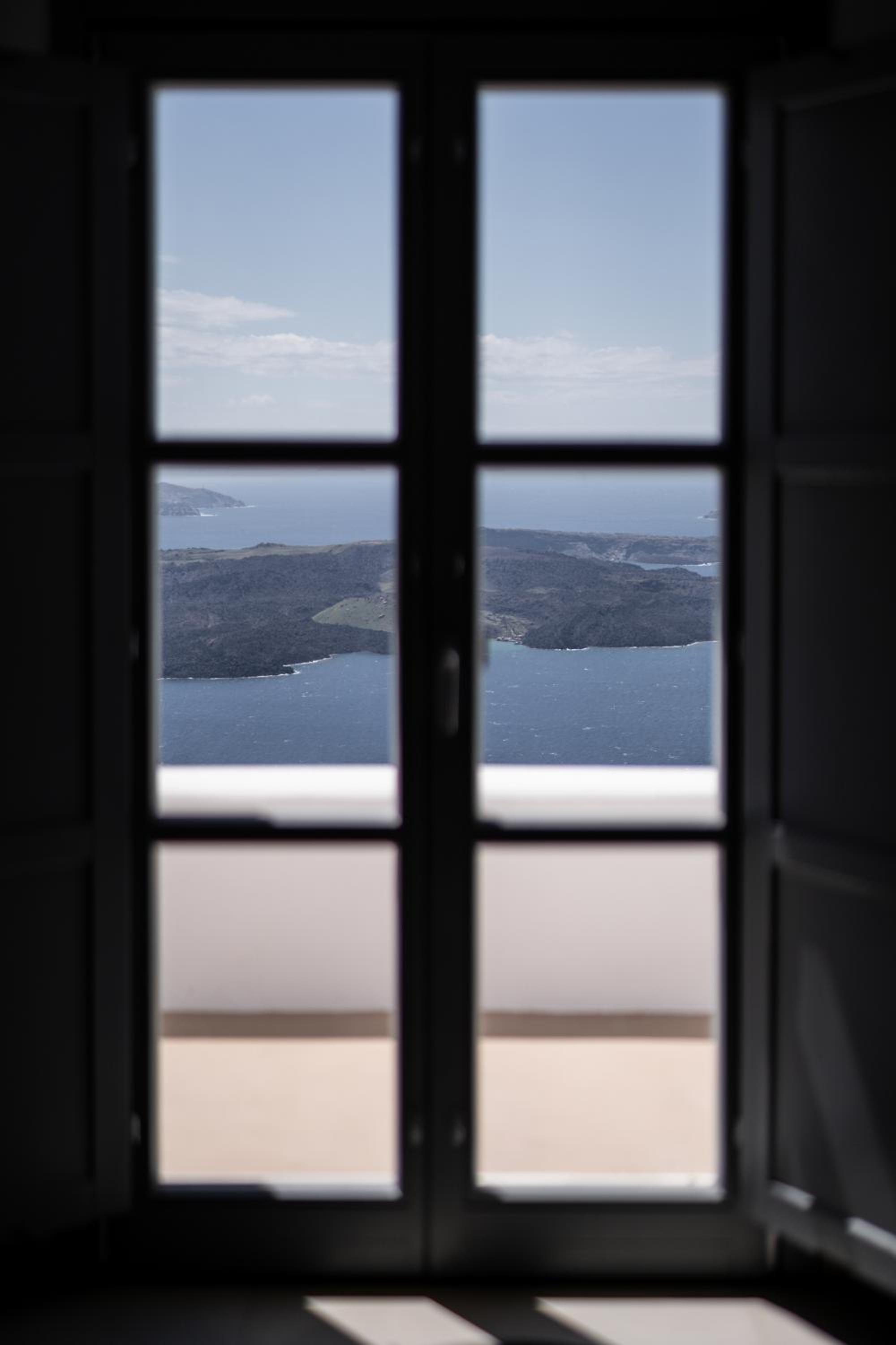 Superior Suite with Sea View - Photo 11