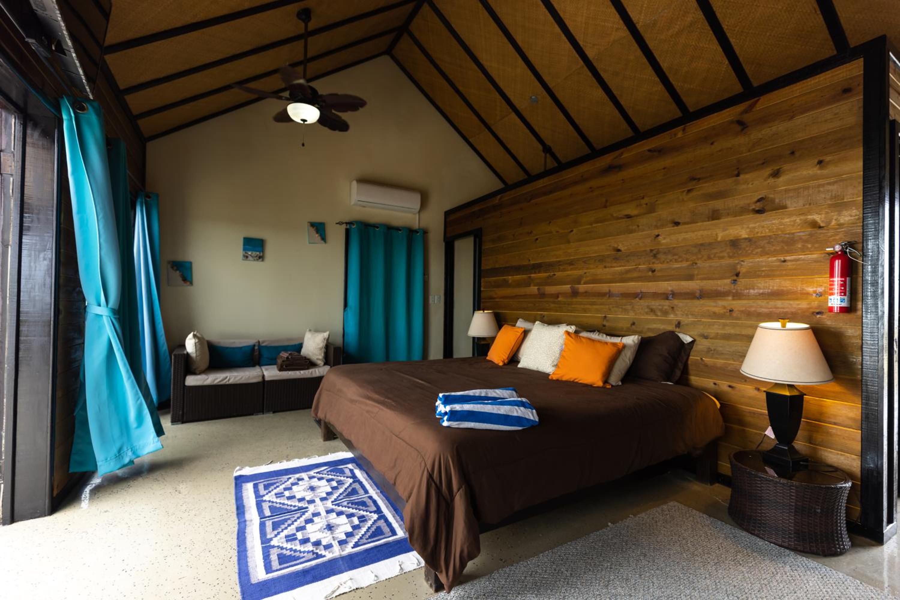 King Room with Balcony photo 2