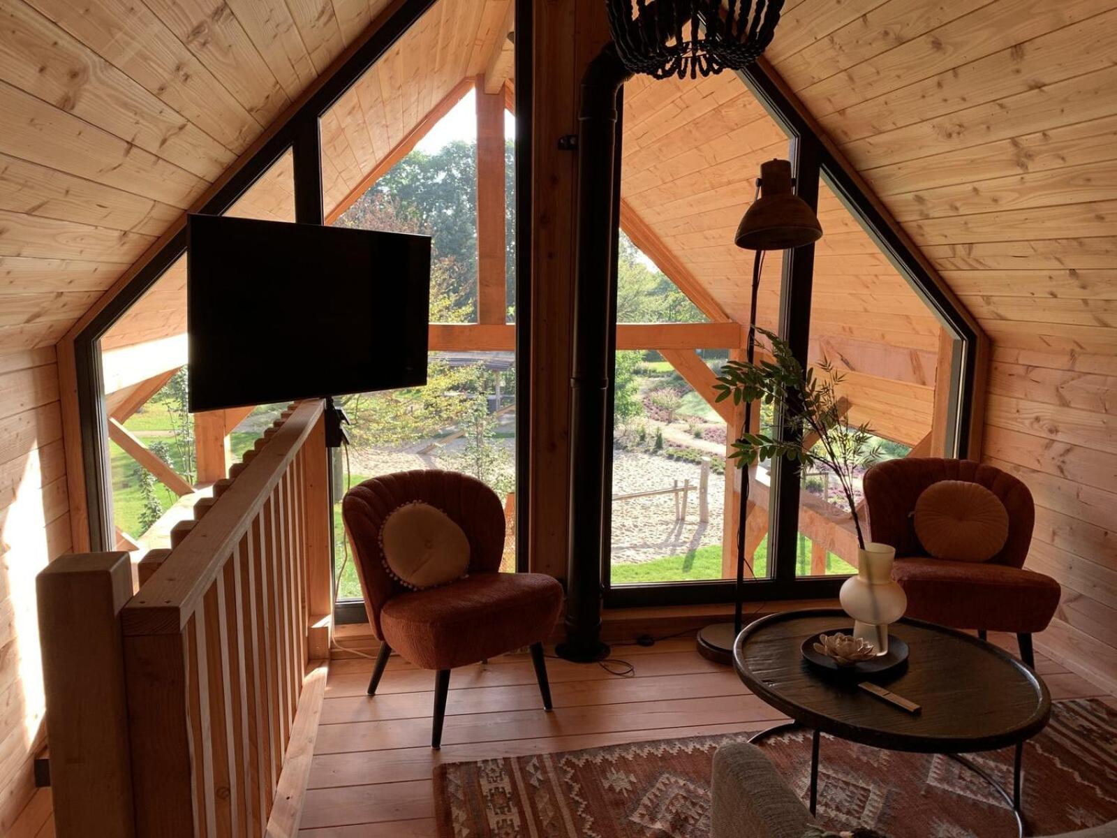 Boomhut met Jacuzzi | 2-4 Pers. photo 1