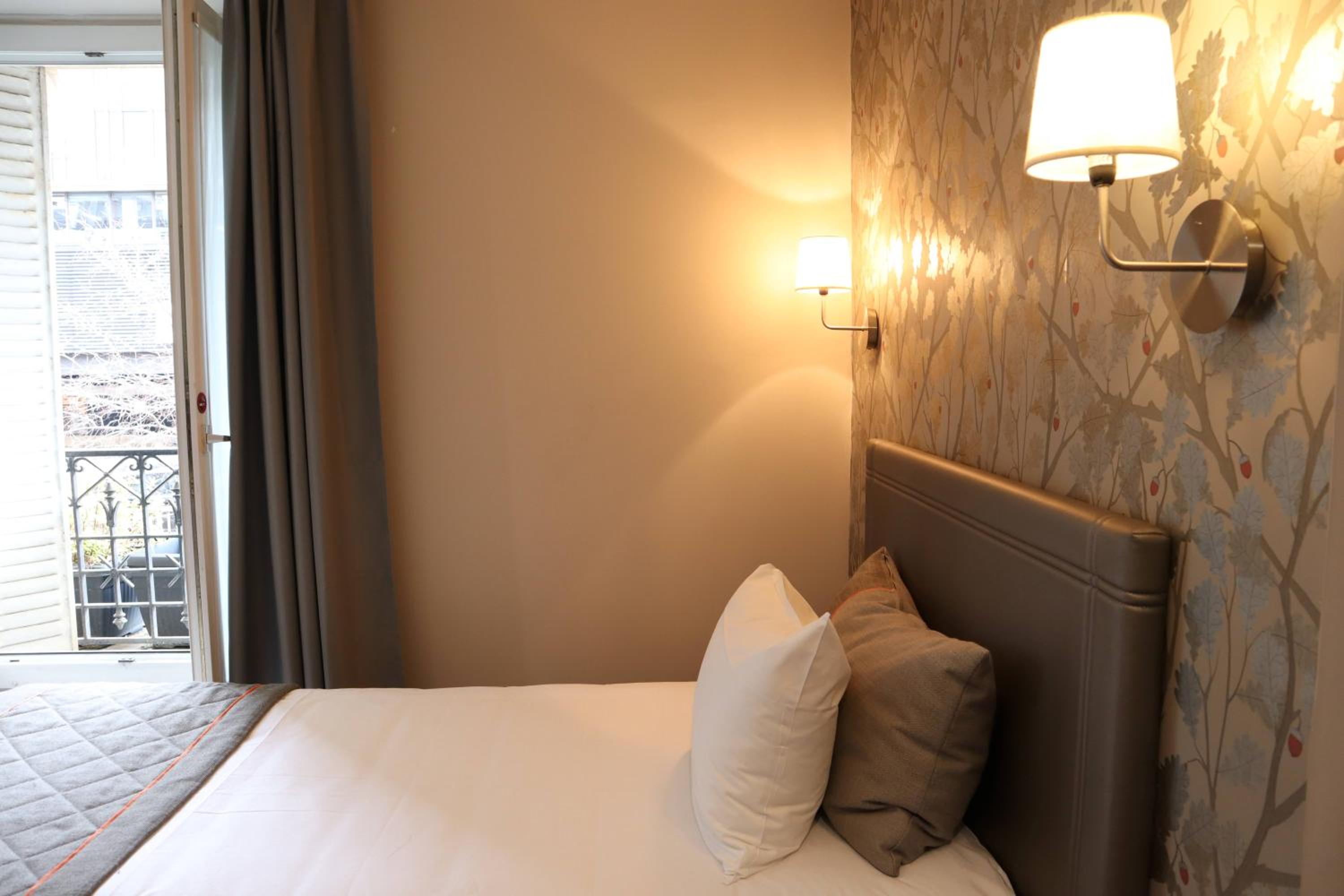Basic Single Room photo 2