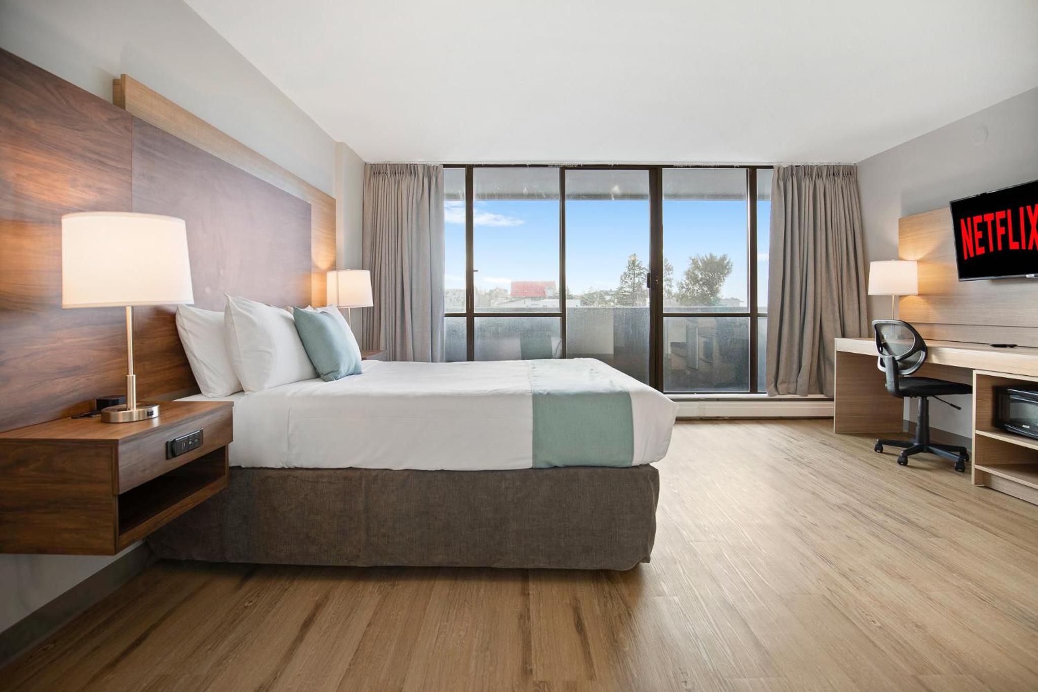 King Room with Mountain View