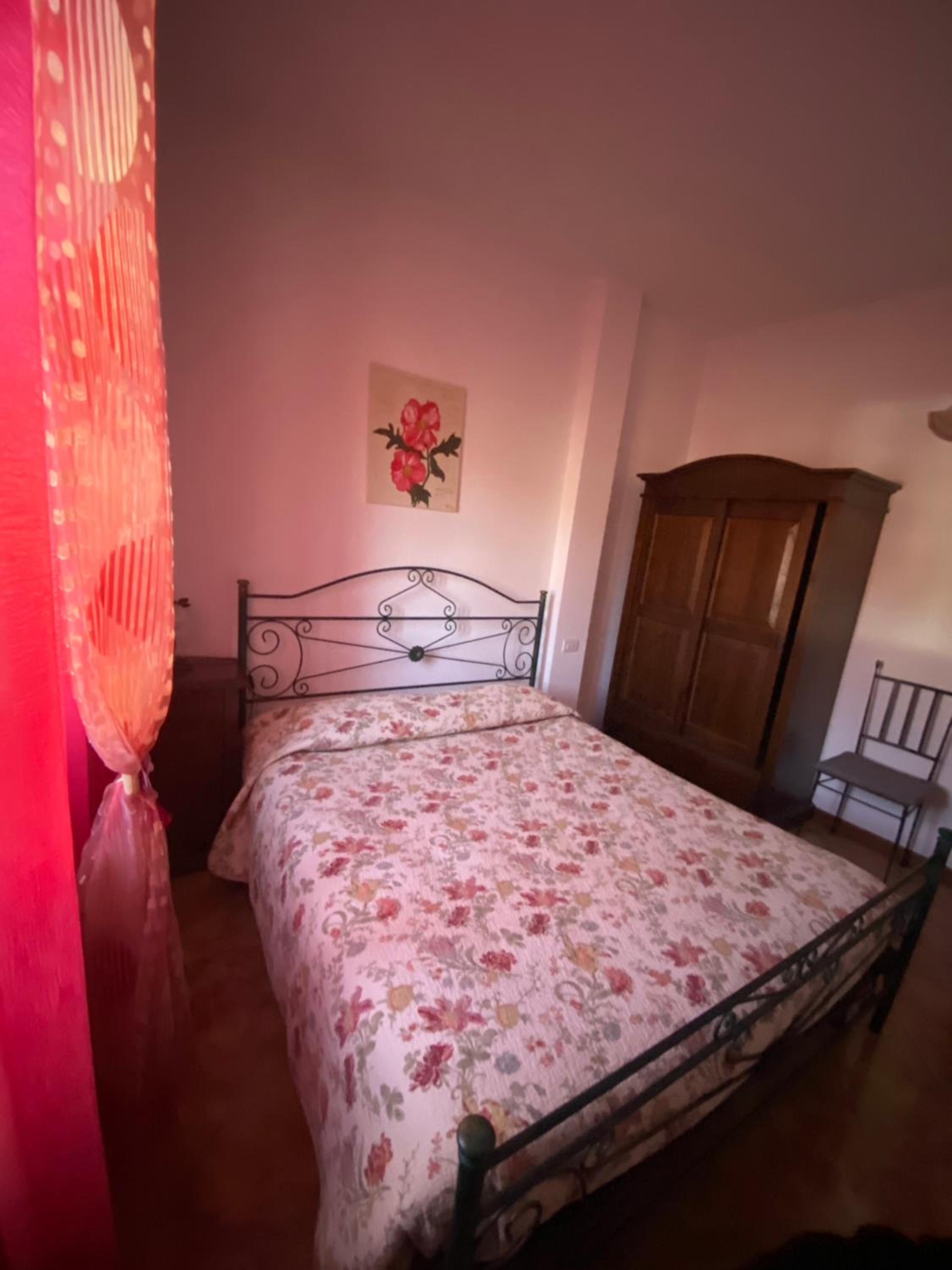 Double Room - Photo 8