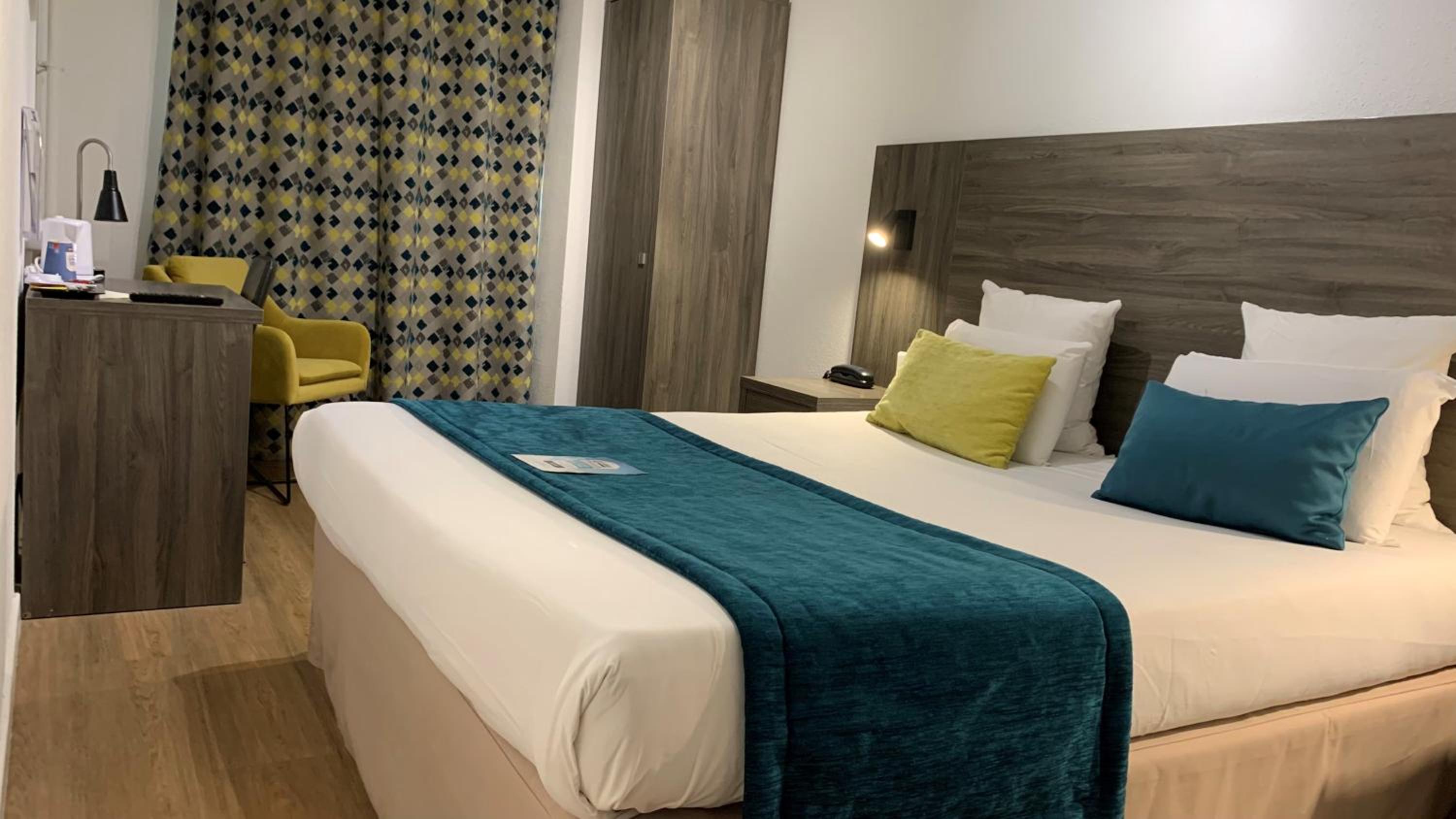 Double Room - Photo 22
