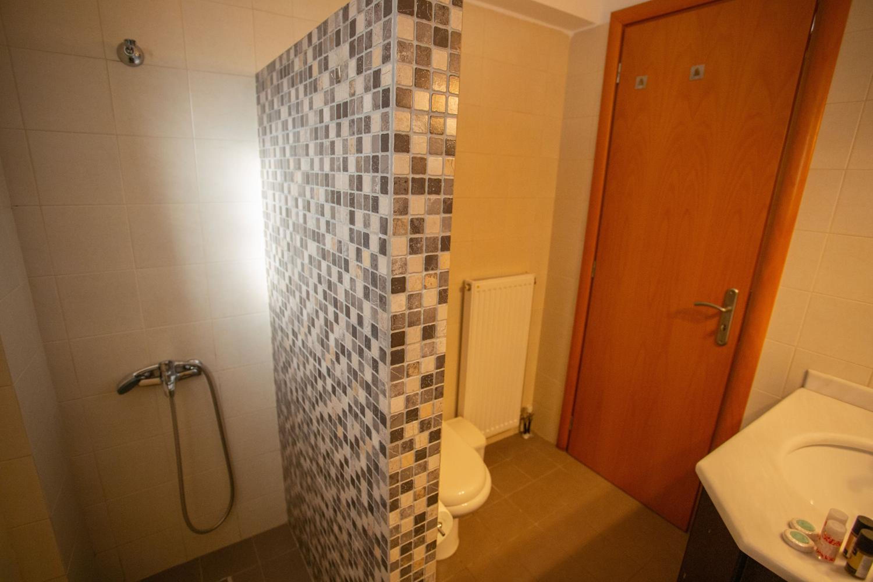 Apartment - Photo 5
