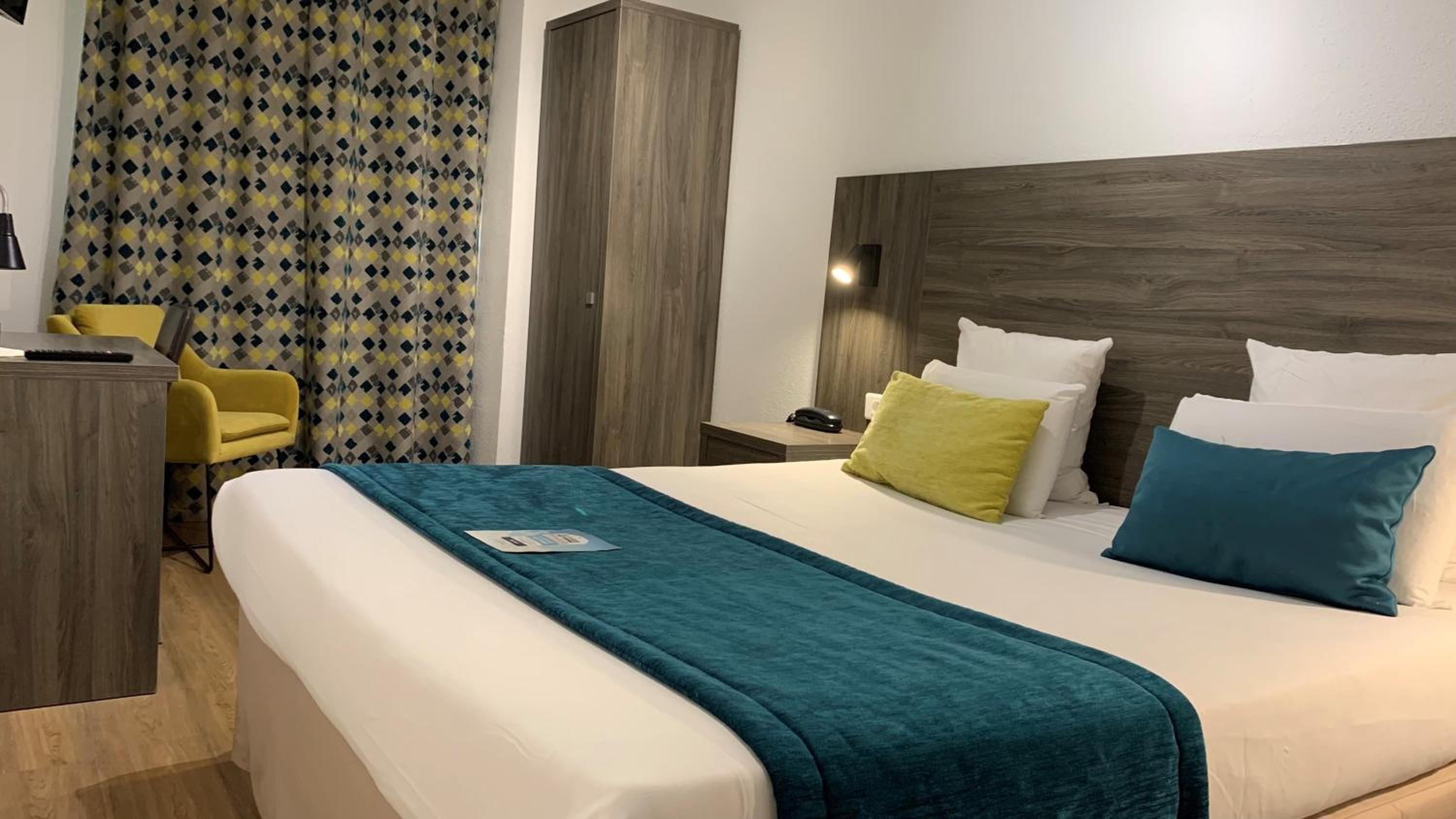 Double Room - Photo 5