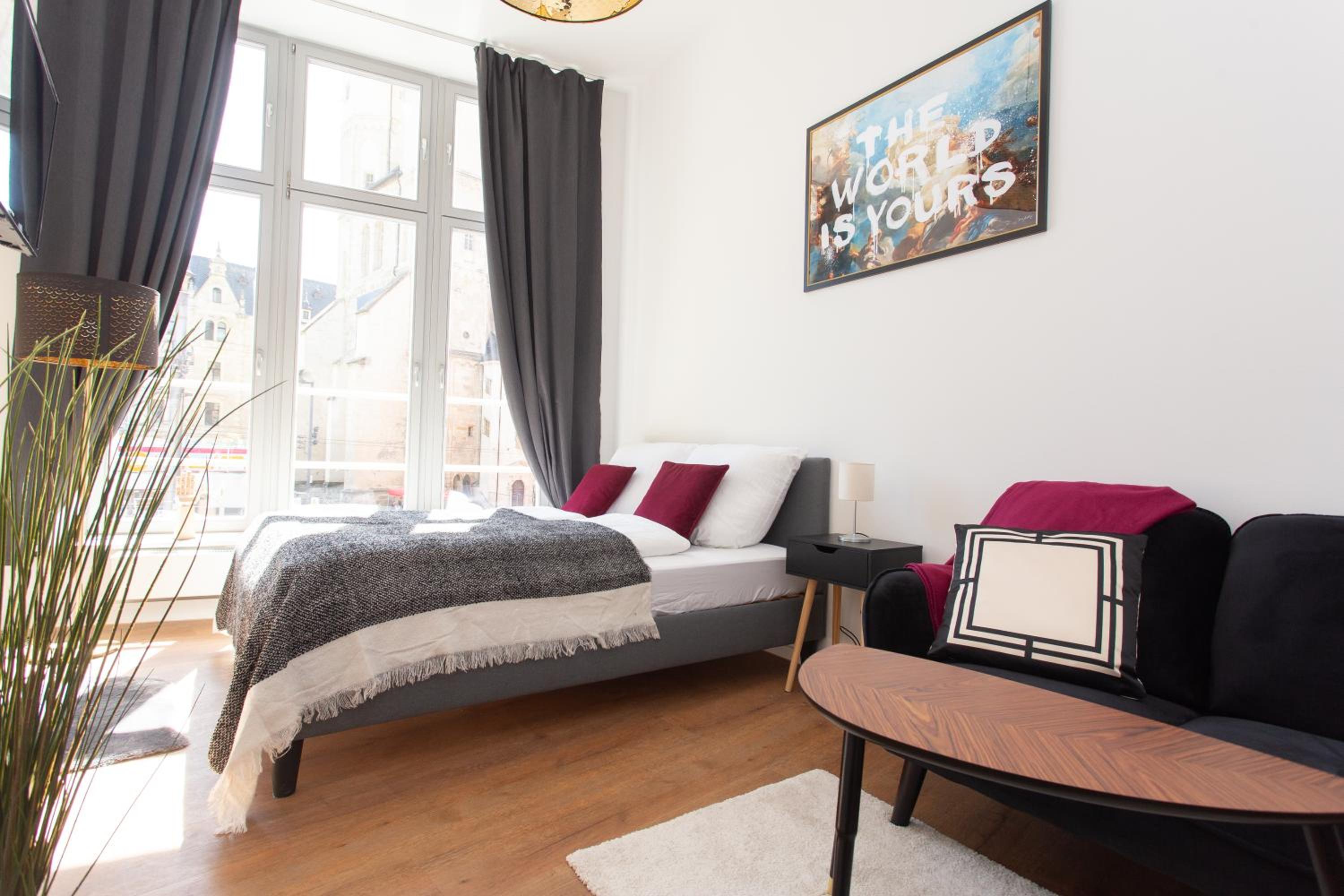 Studio Apartment photo 1
