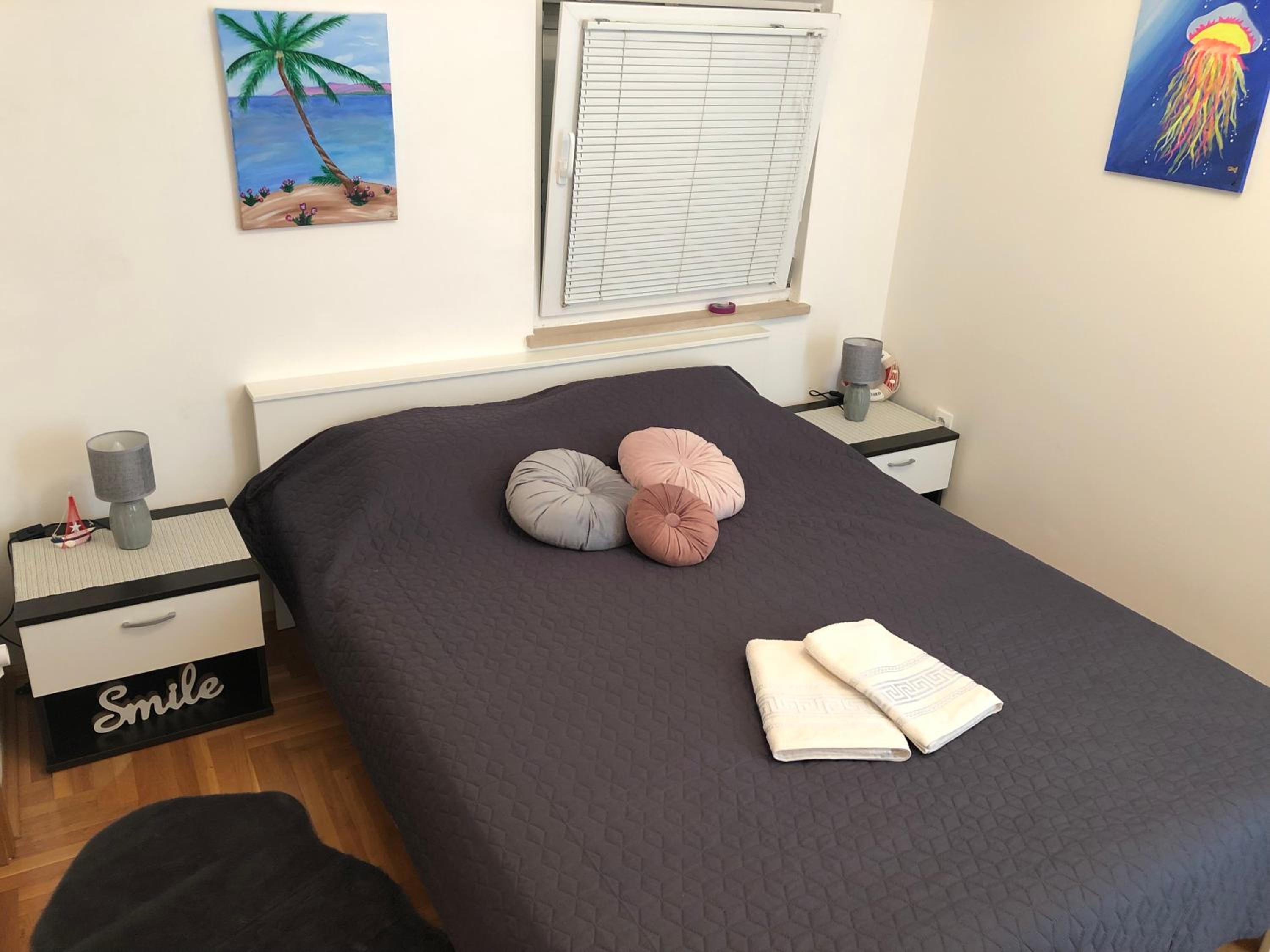 One-Bedroom Apartment photo 3