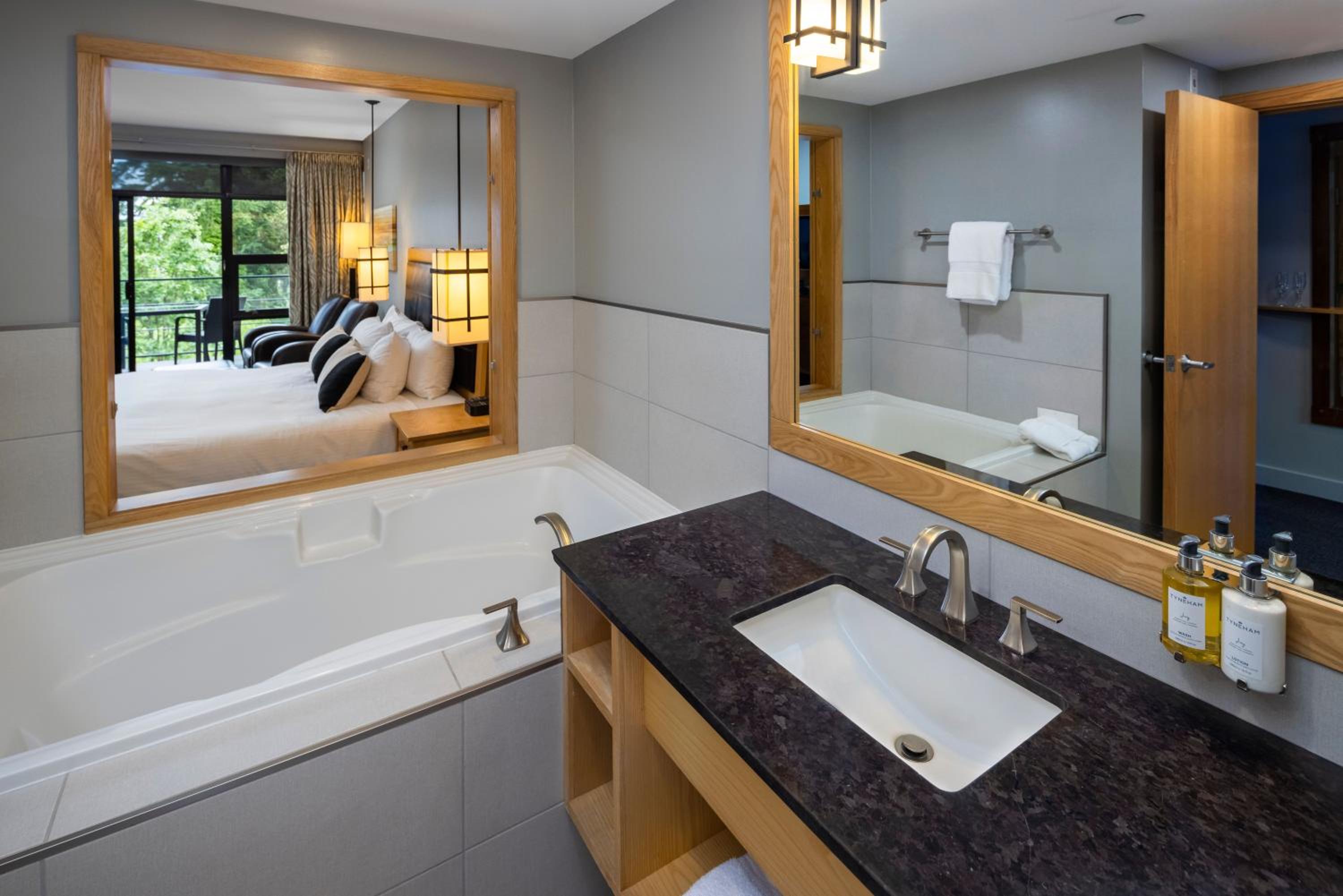 King Room with Sea View