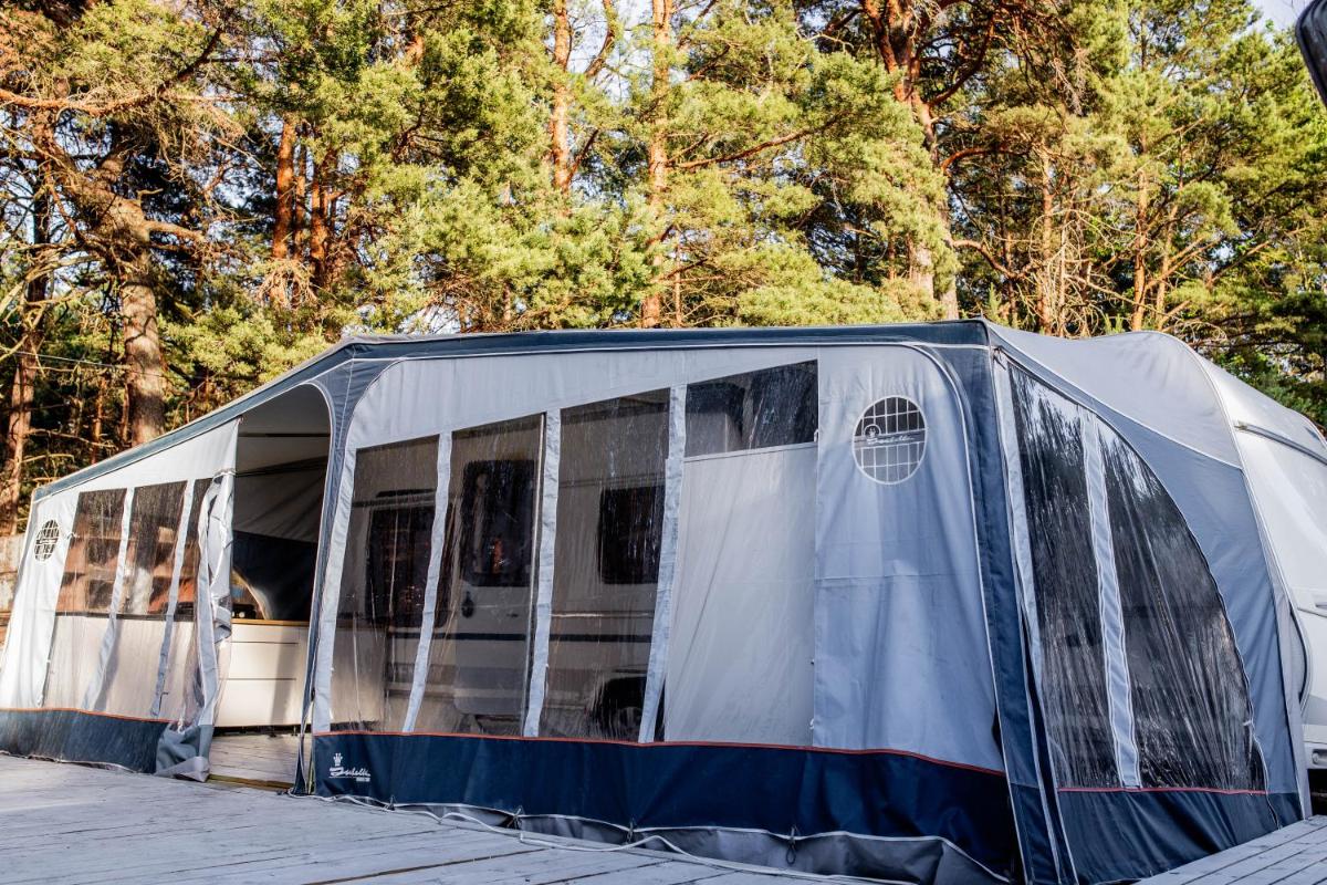 Caravan photo 3