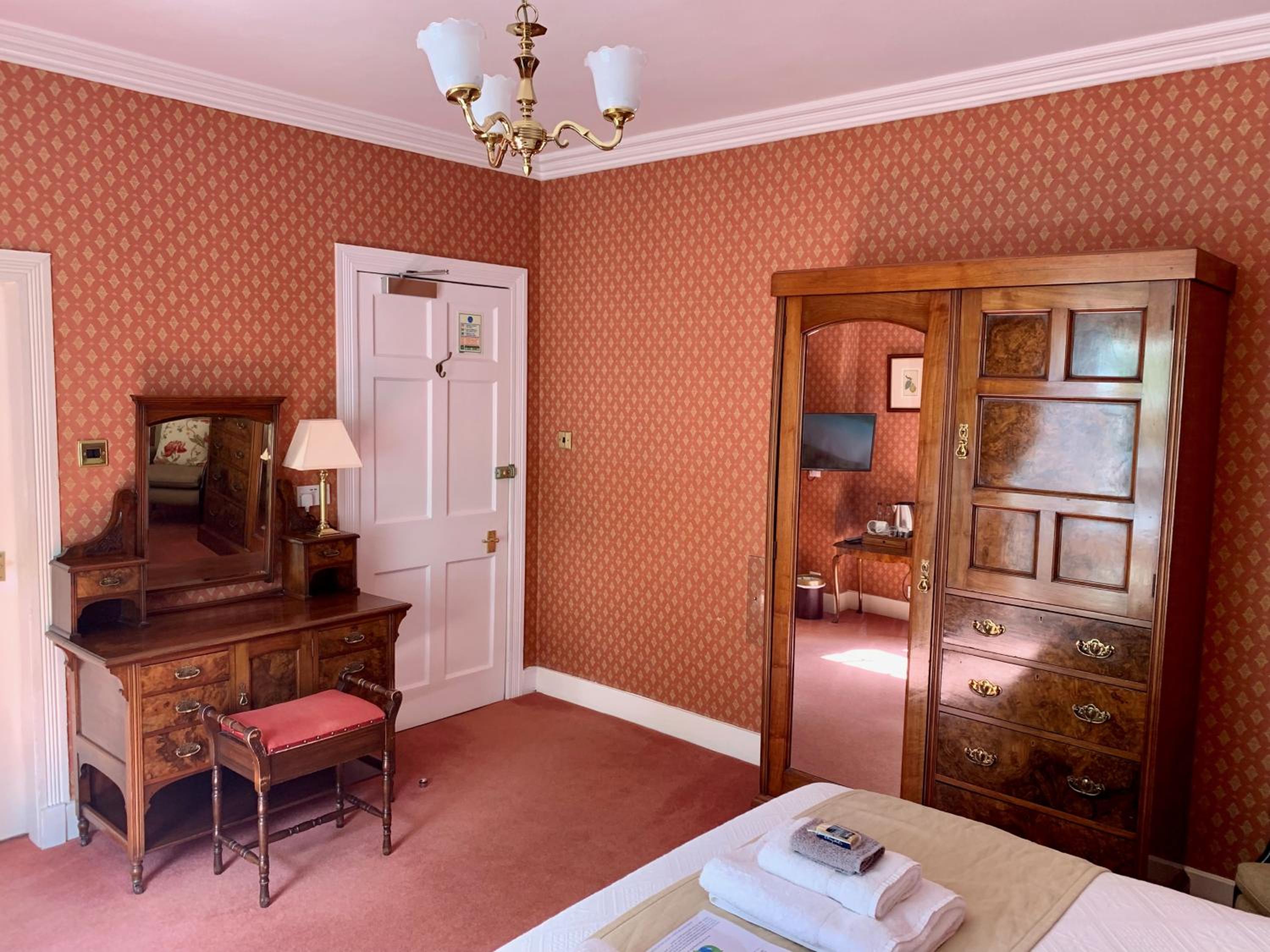 Superior King Room photo 2