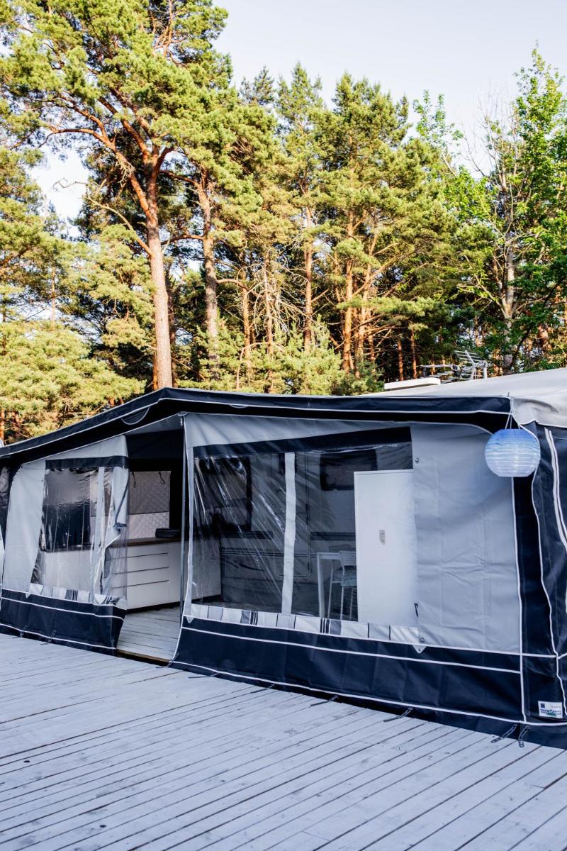 Caravan photo 2
