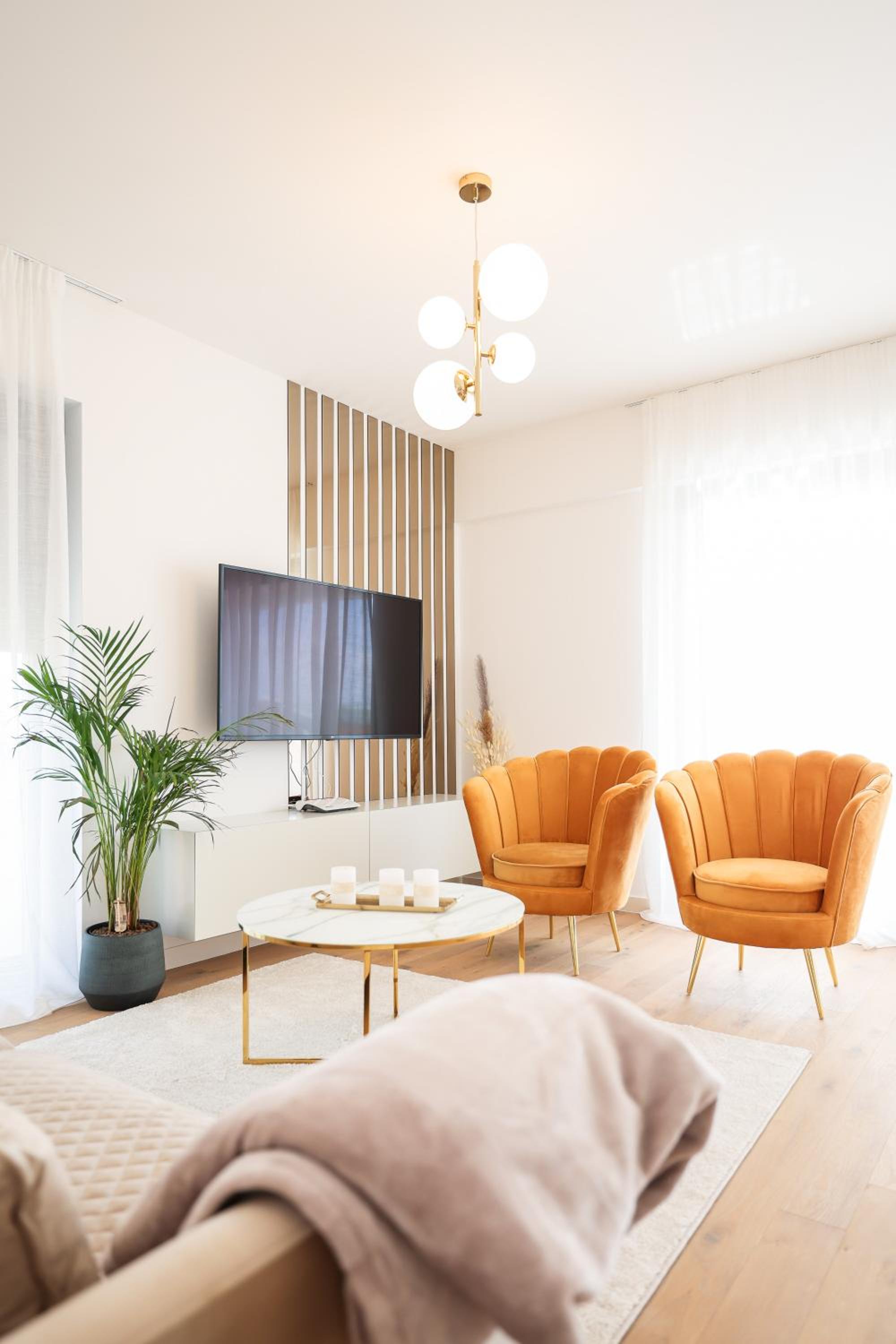 Superior Two-Bedroom Apartment with Terrace and Hot Tub