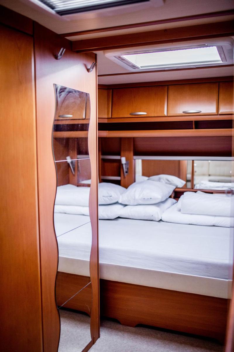 Caravan photo 3
